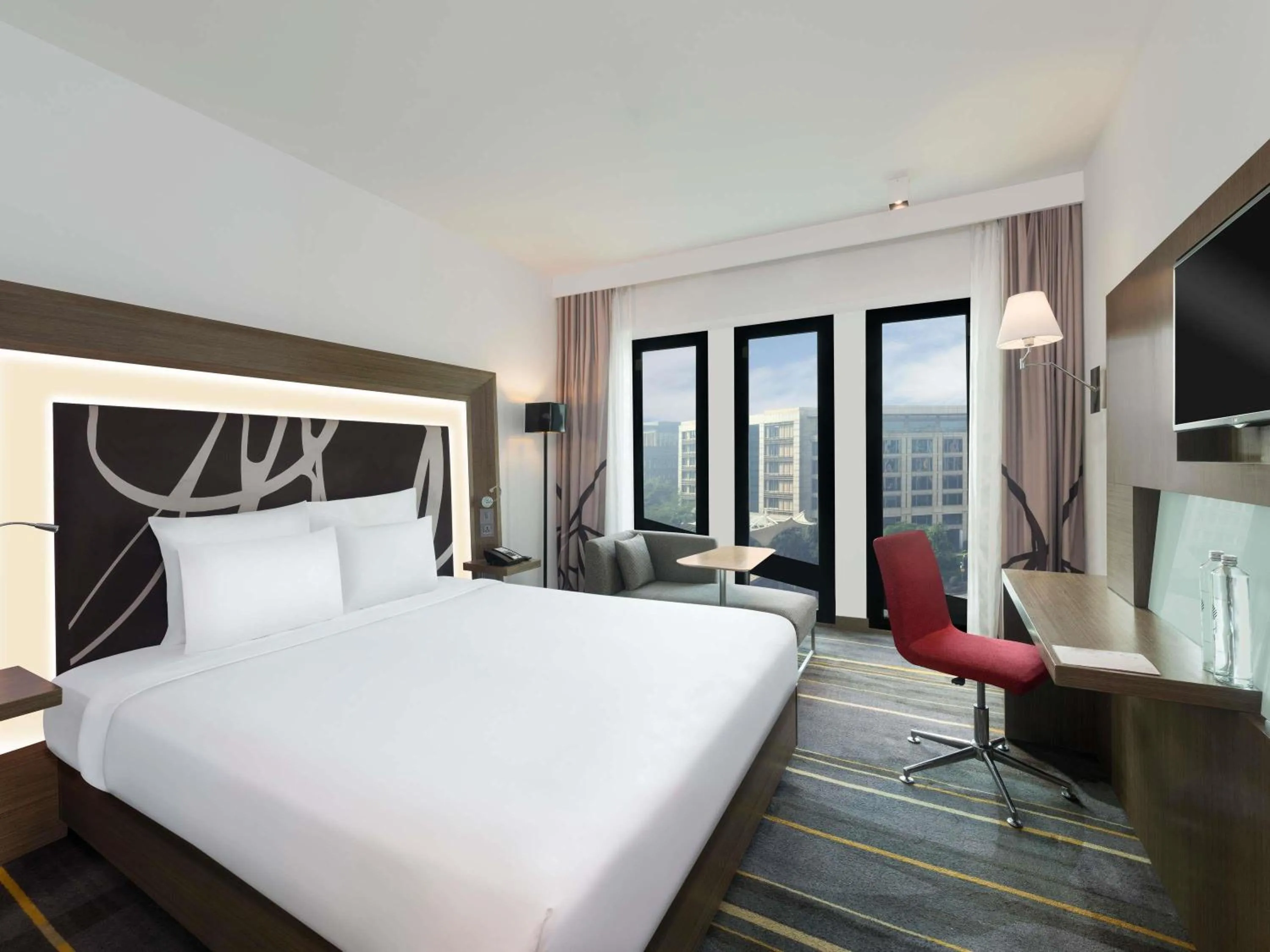 Bedroom, Bed in Novotel New Delhi Aerocity