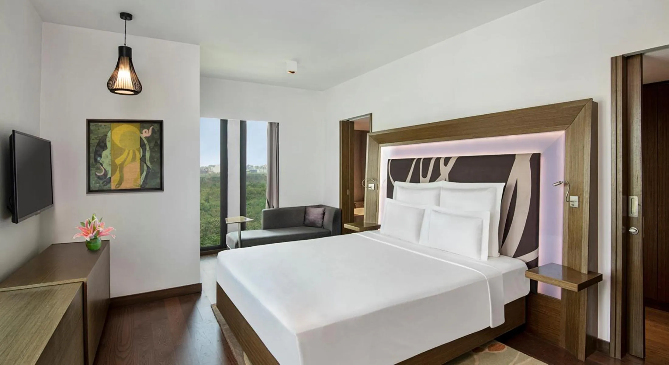 Bedroom, Bed in Novotel New Delhi Aerocity