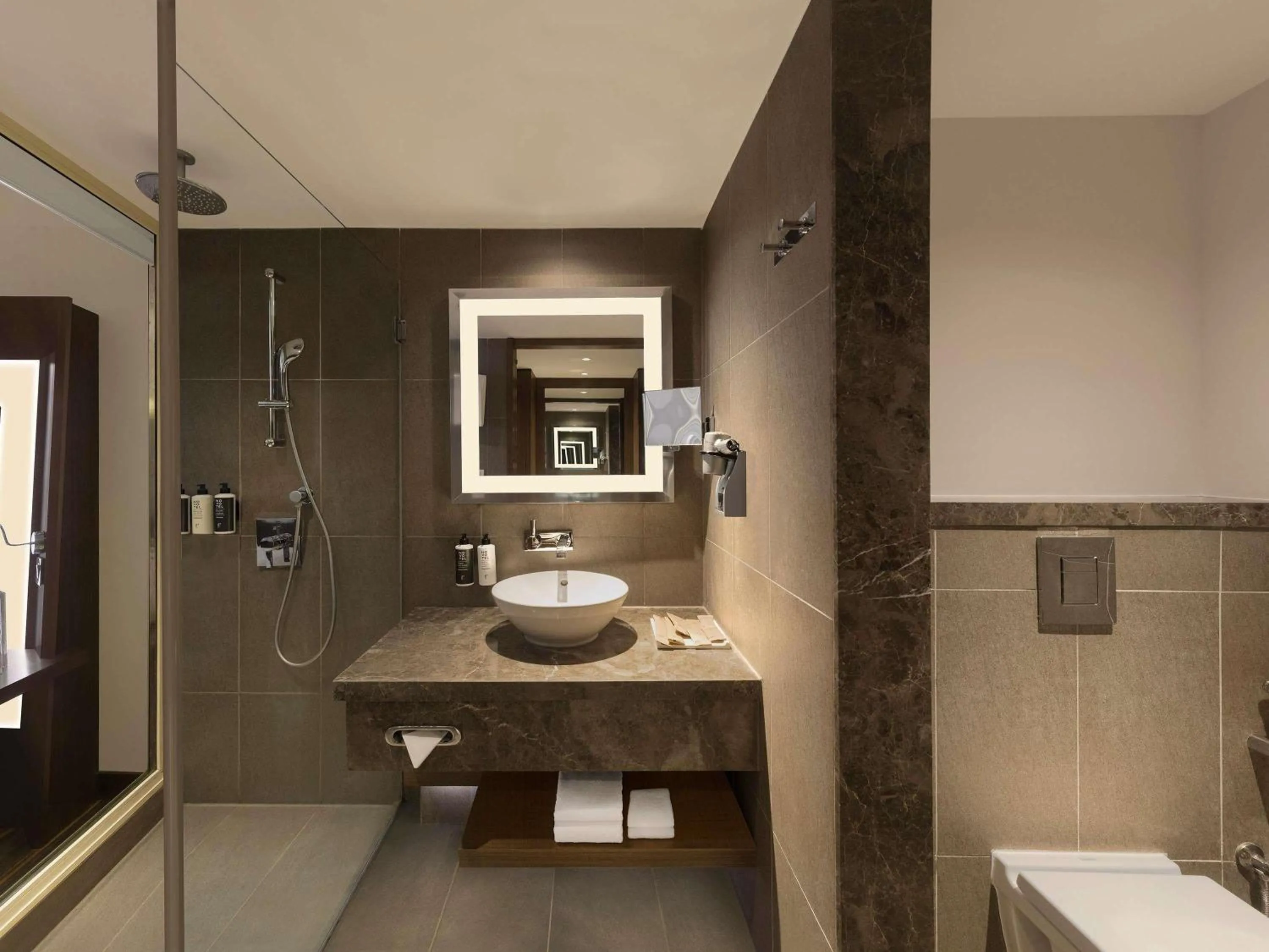 Bedroom in Novotel New Delhi Aerocity