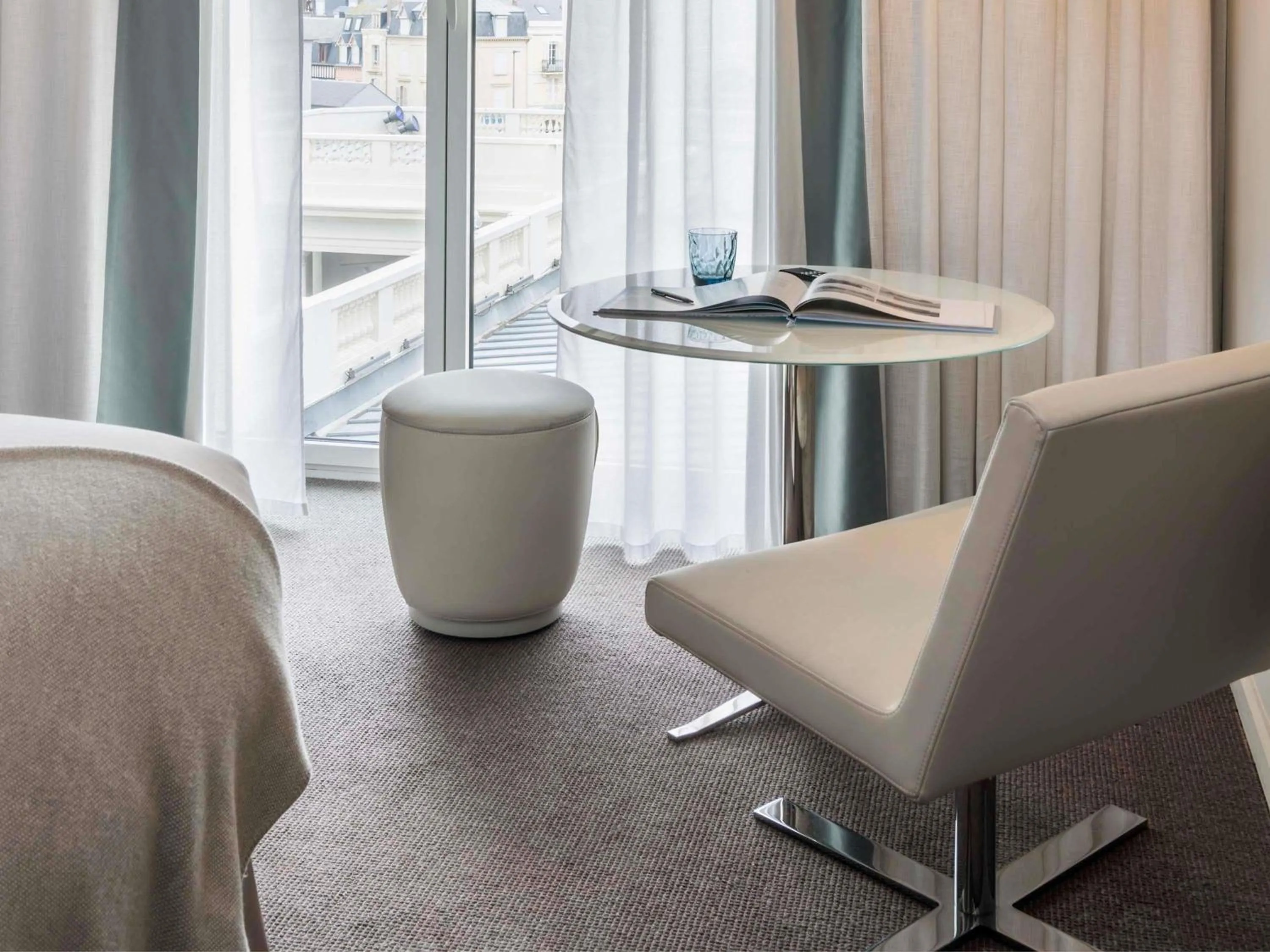 Bedroom in Cures Marines Hotel Thalasso & Spa Trouville - MGallery Collection