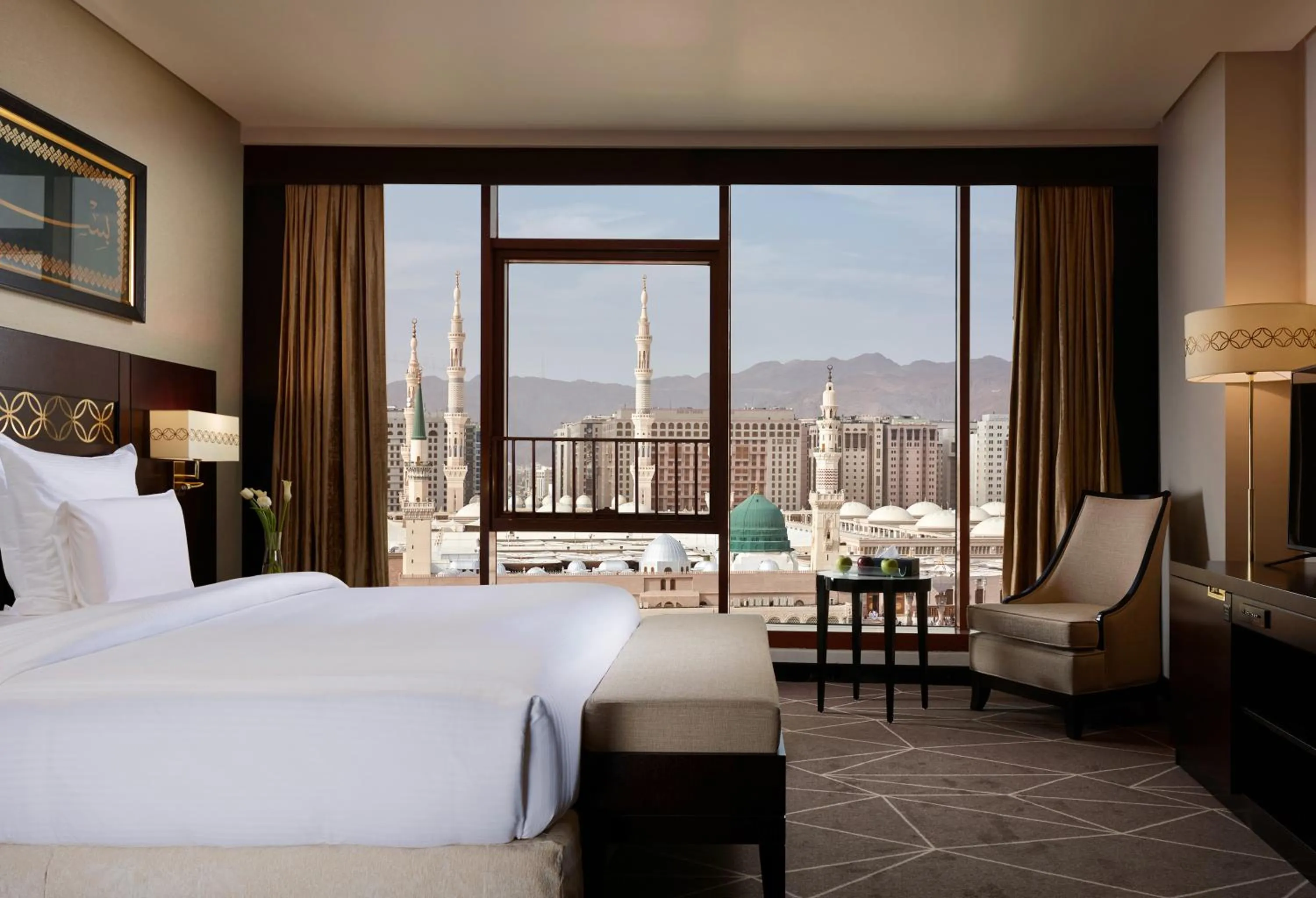 View (from property/room), Bed in Zamzam Pullman Madina