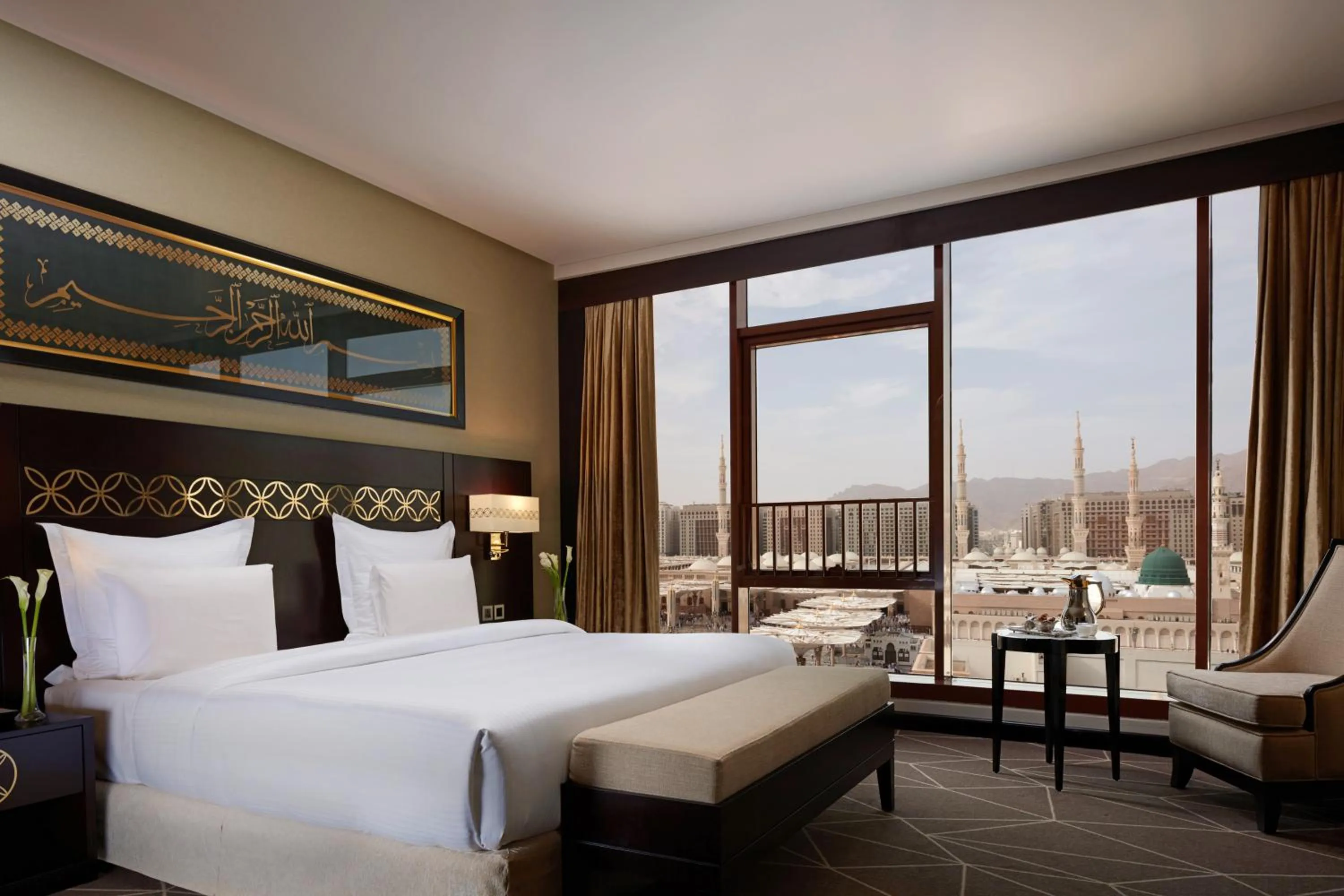 View (from property/room), Bed in Zamzam Pullman Madina