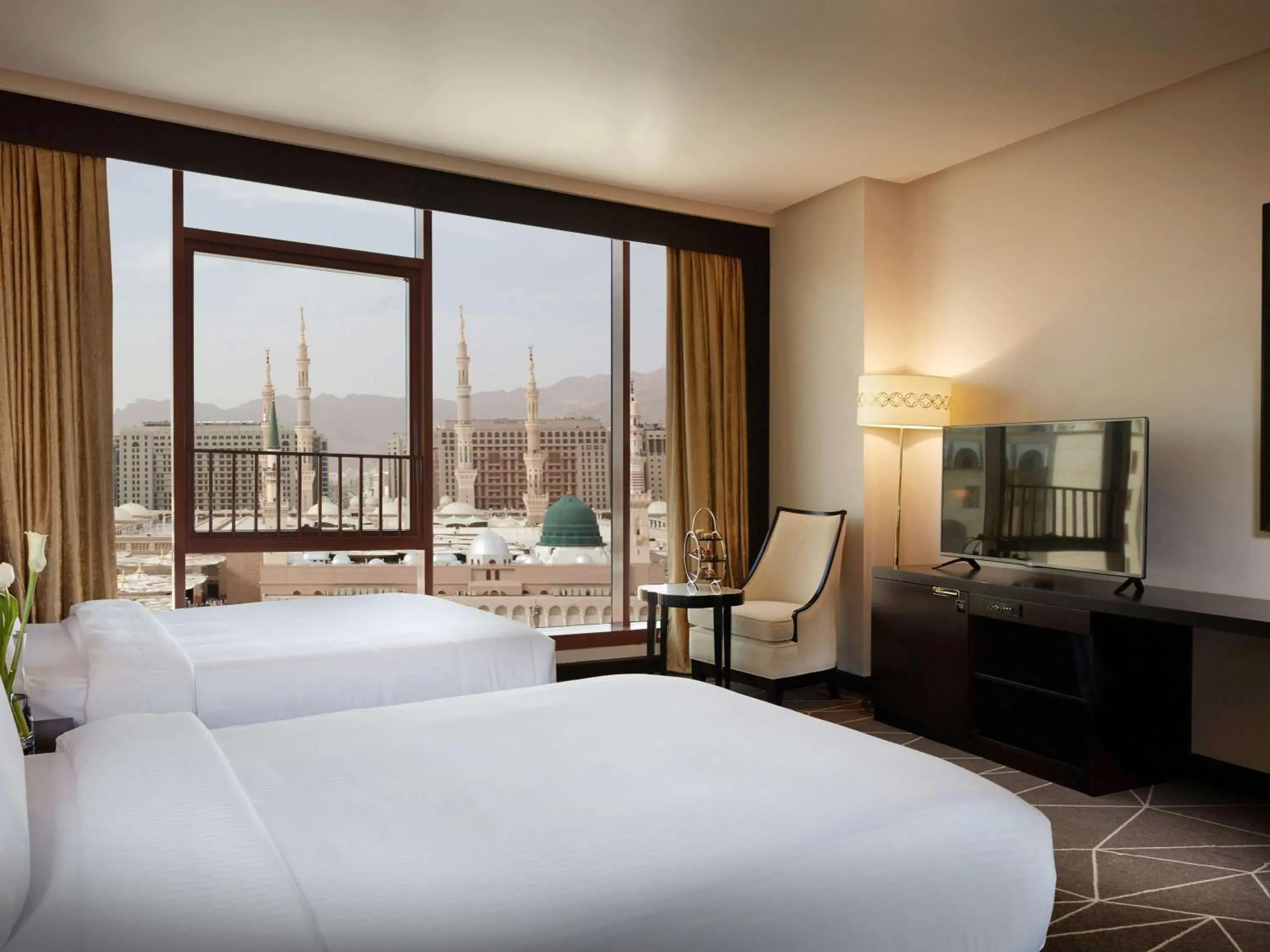 Deluxe Double Room with Haram View in Zamzam Pullman Madina Deluxe Double Room with Haram View in Zamzam Pullman Madina