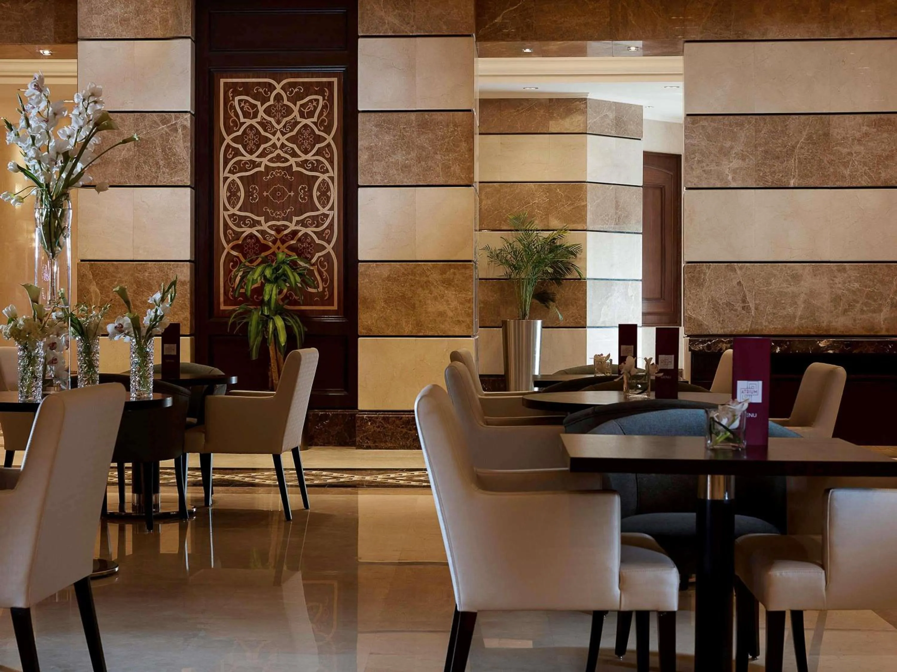 Restaurant/places to eat in Zamzam Pullman Madina