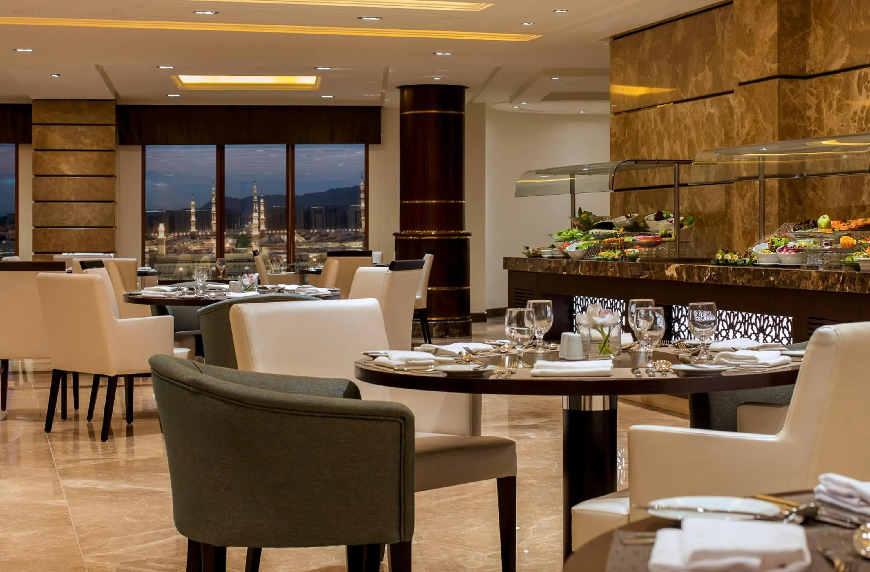 Restaurant/places to eat in Zamzam Pullman Madina