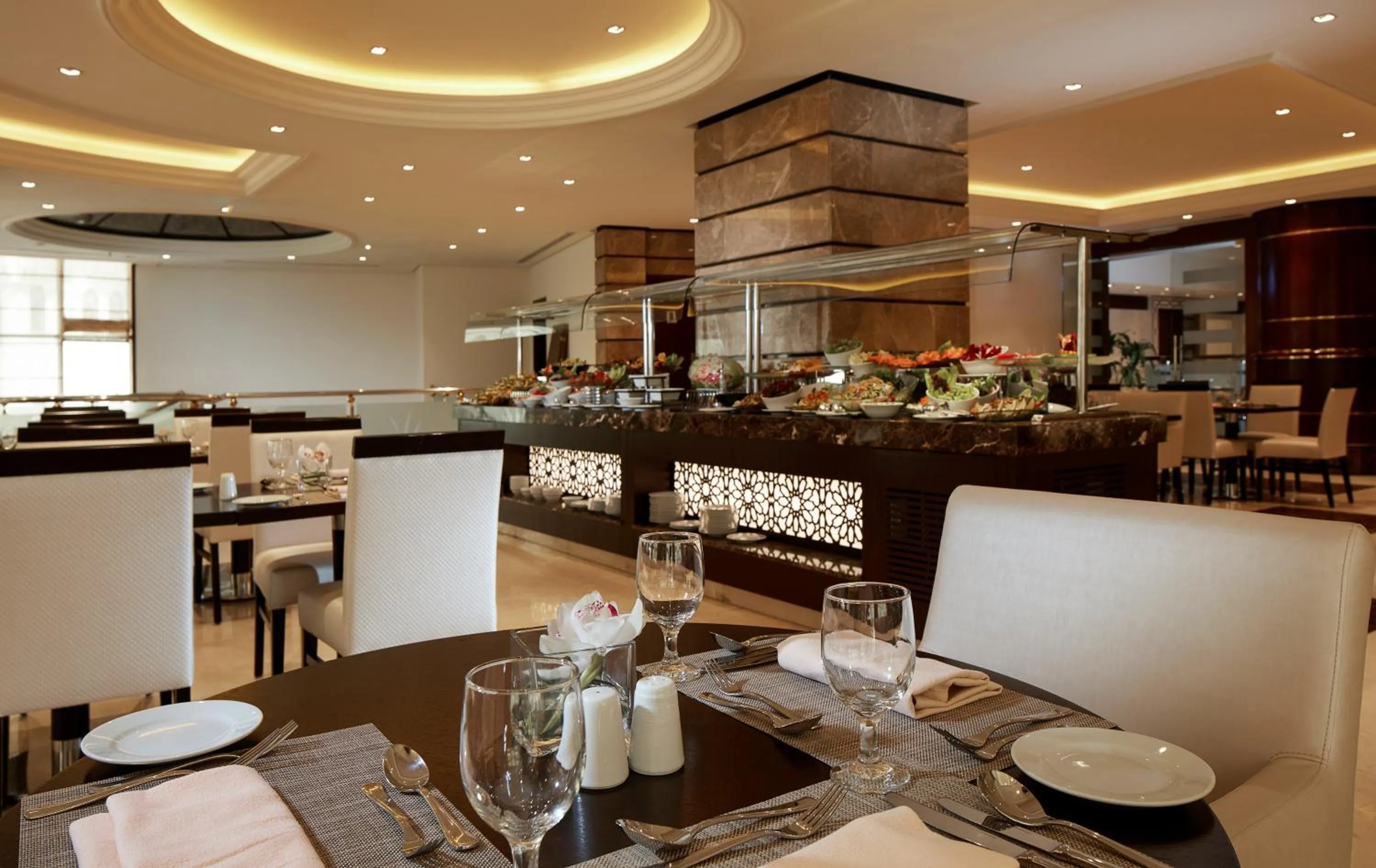 Restaurant/places to eat in Zamzam Pullman Madina