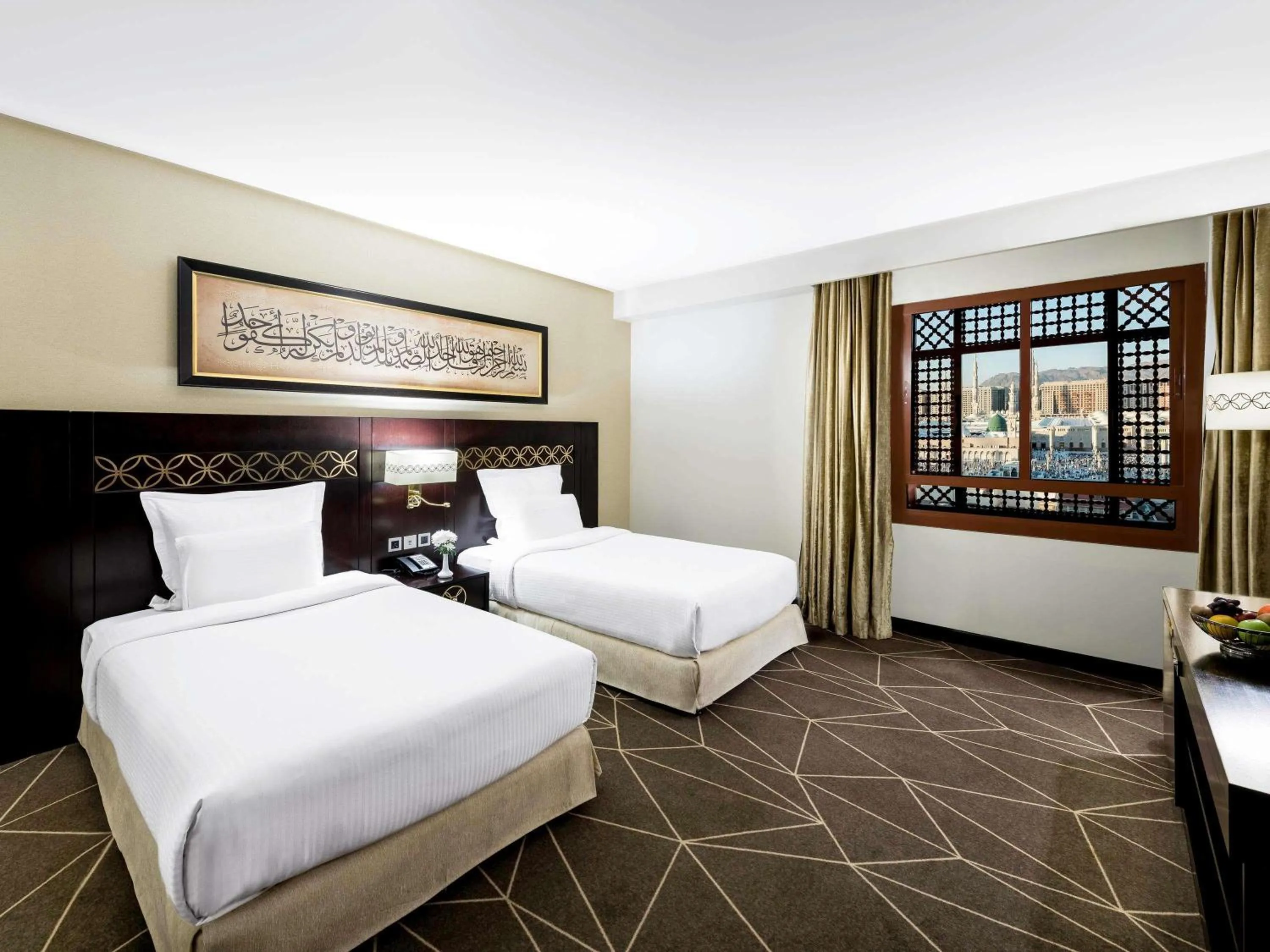 Bedroom, Bed in Zamzam Pullman Madina