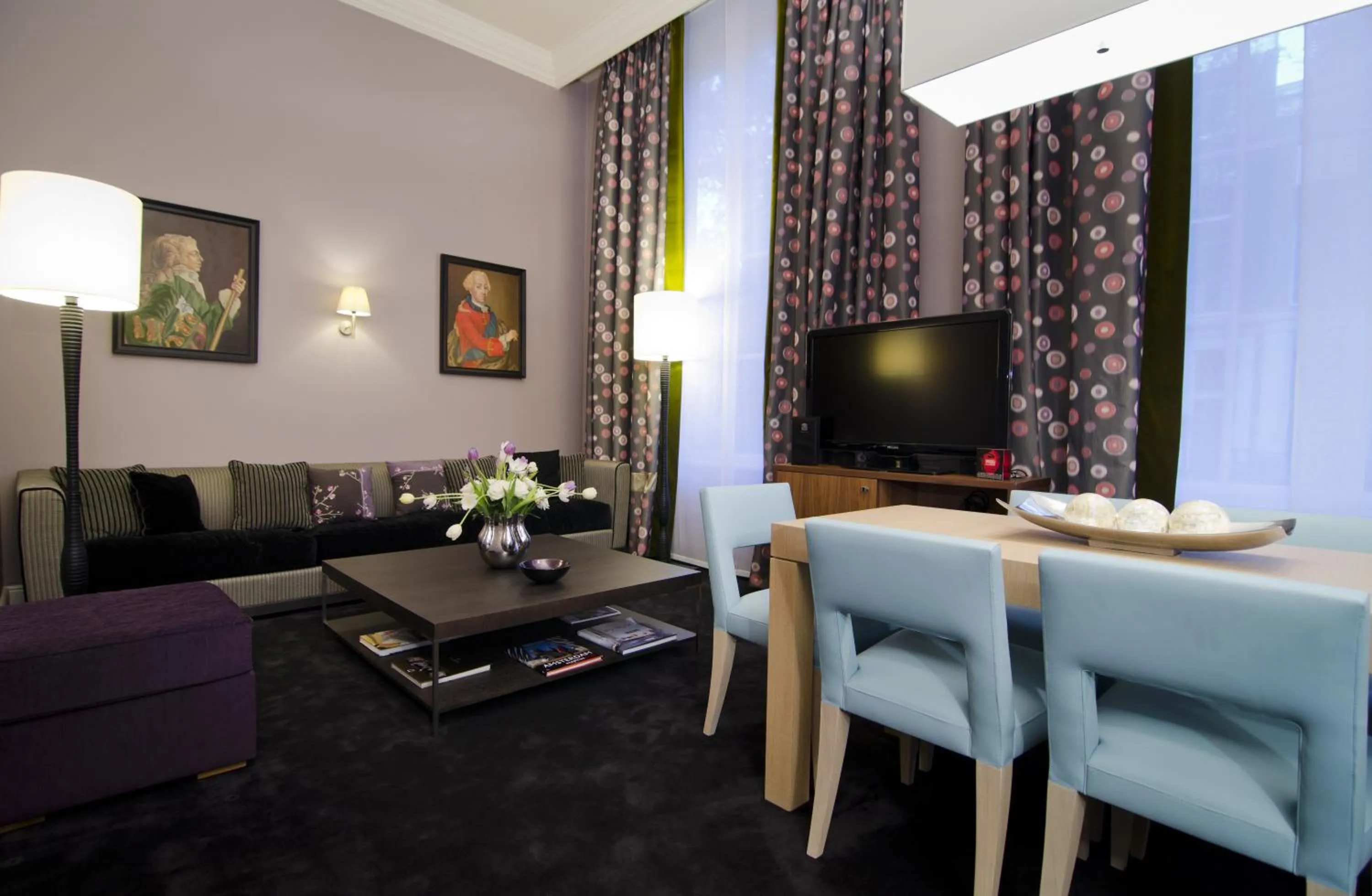 TV and multimedia in Canal House Suites at Sofitel Legend The Grand Amsterdam