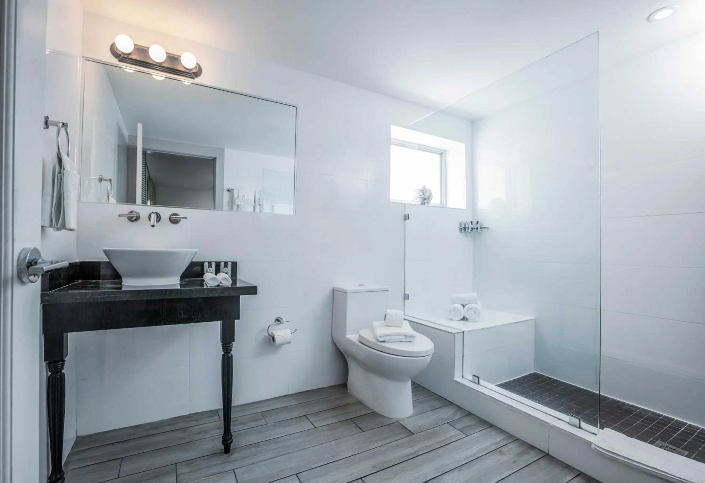 Shower in Seaside All Suites Hotel