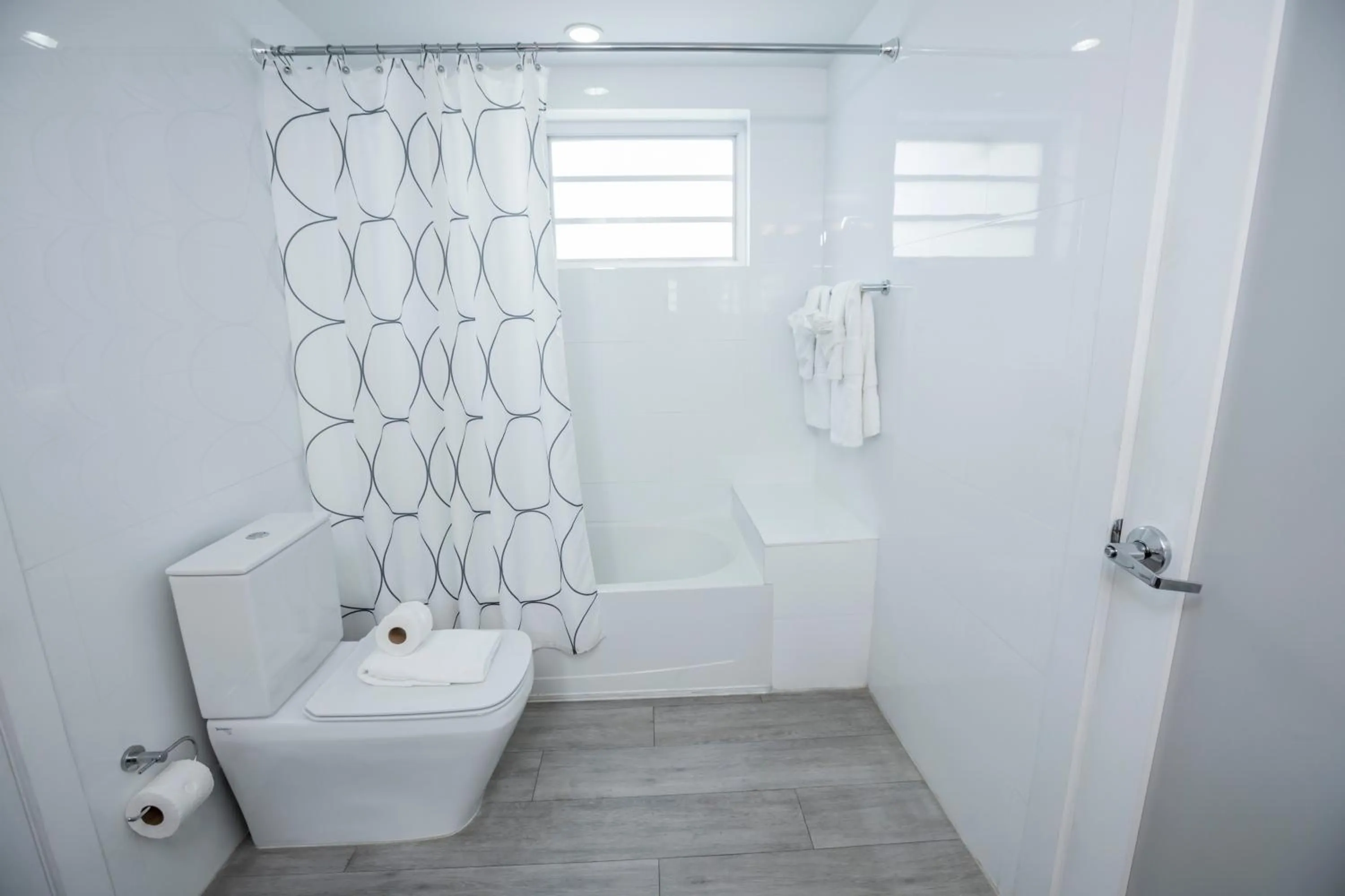 Shower in Seaside All Suites Hotel