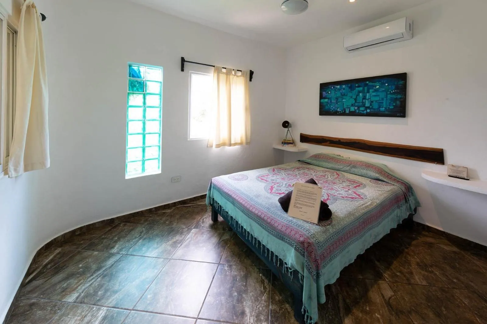 Bedroom, Bed in Zamunda Garden View