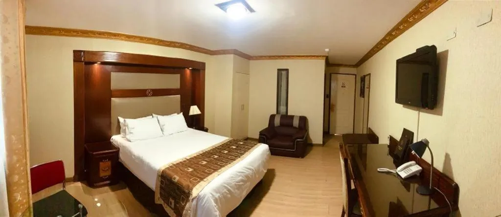 Hotel Oro Inn