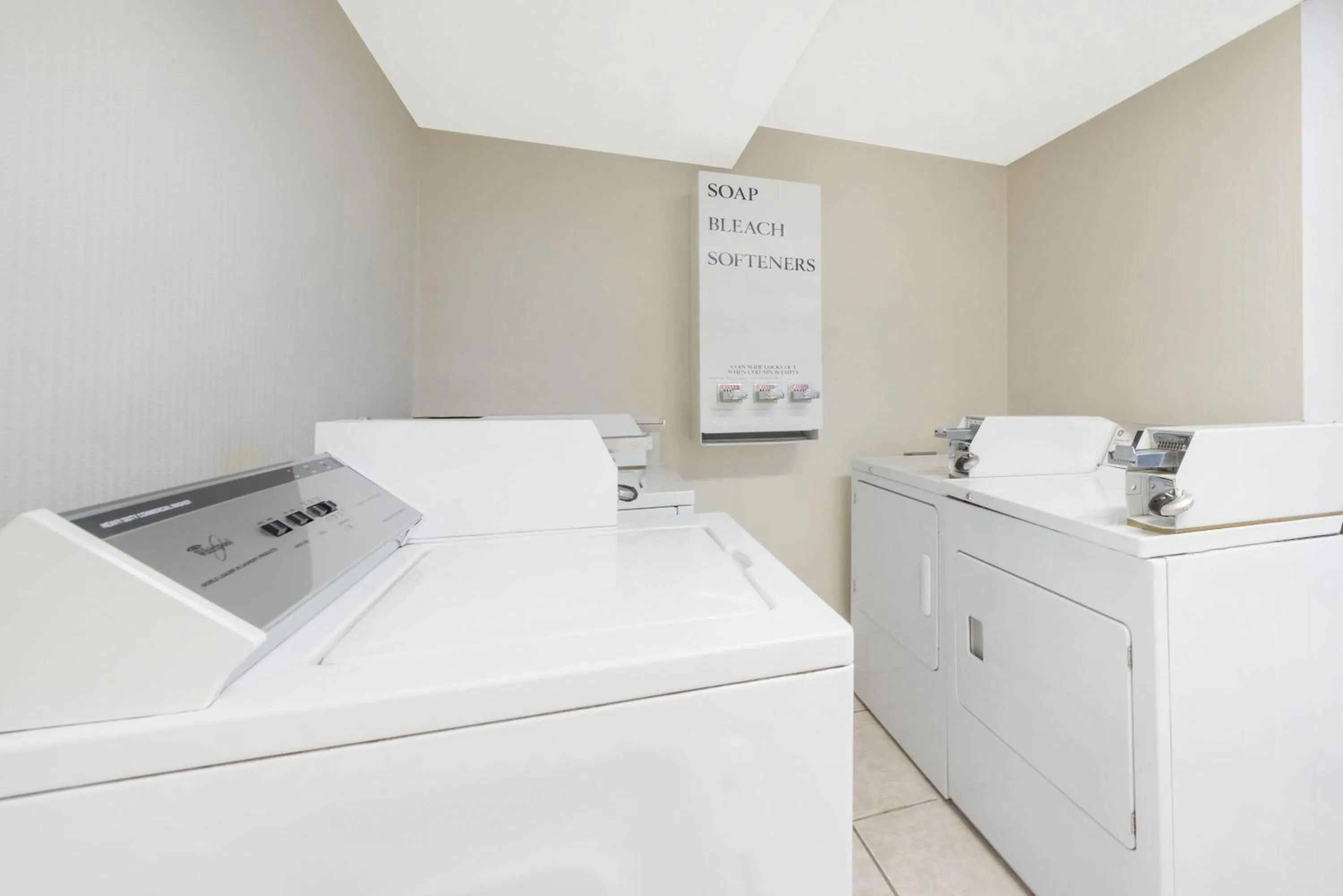 On site, Bed in Days Inn by Wyndham Amarillo East