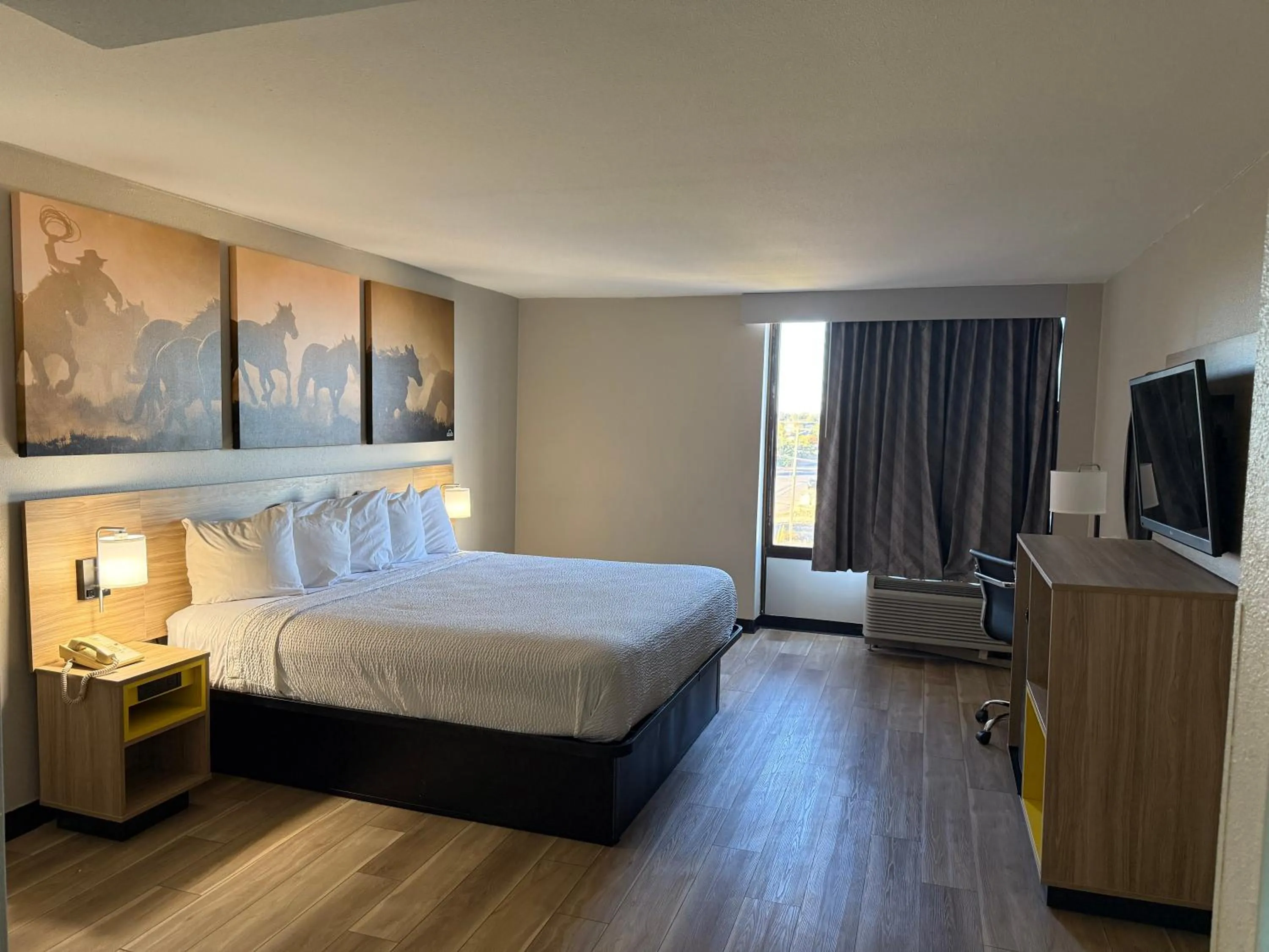 Bed in Days Inn by Wyndham Amarillo East