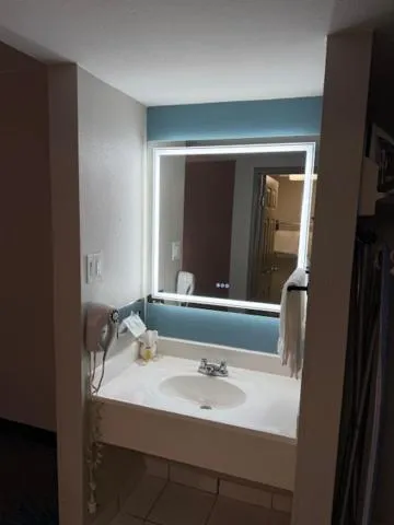 Bathroom in Days Inn by Wyndham Amarillo East