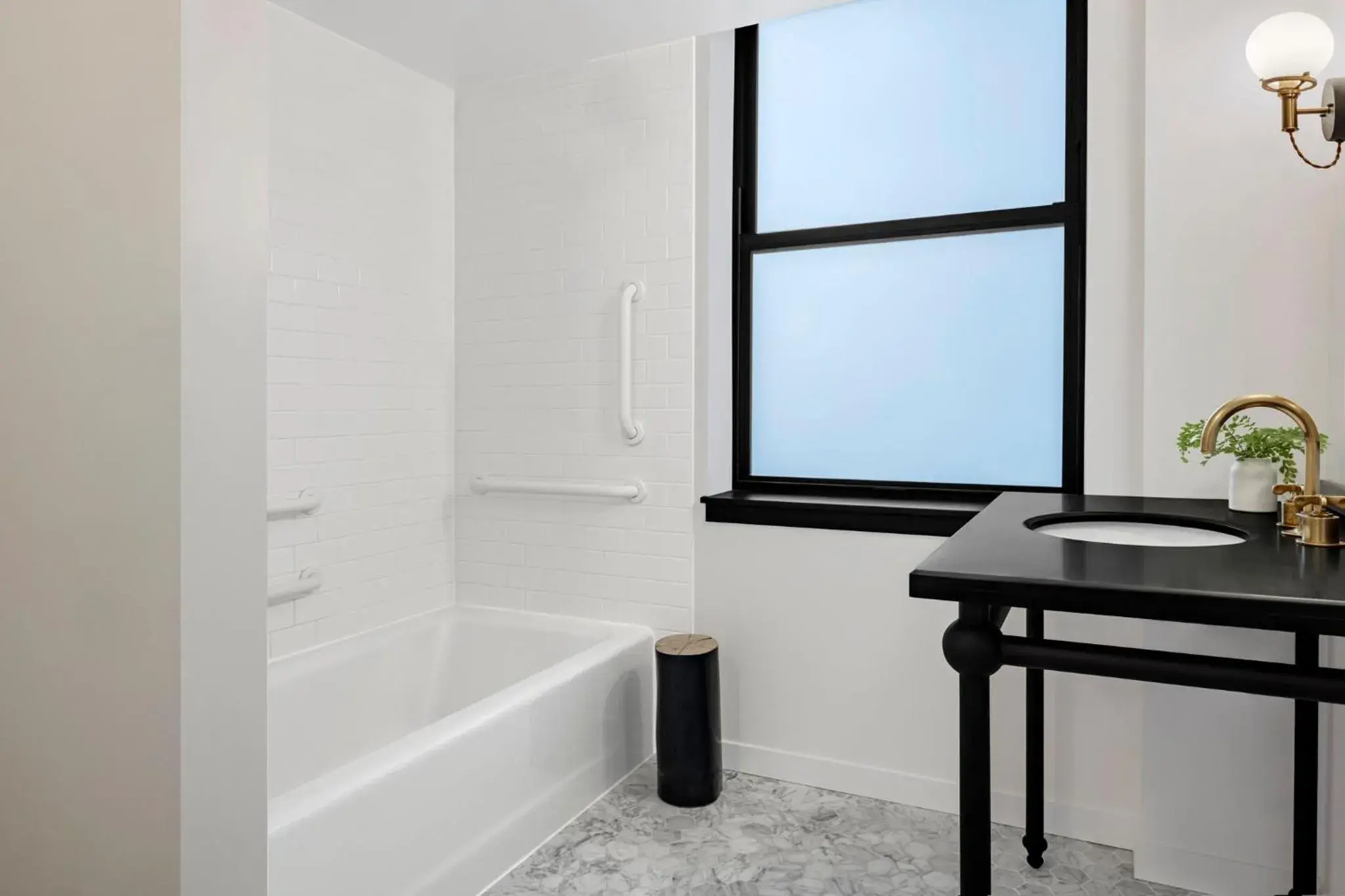 King Room with Mobility Accessible Tub and Roll-In Shower in Kimpton Palladian Hotel by IHG King Room with Mobility Accessible Tub and Roll-In Shower in Kimpton Palladian Hotel by IHG