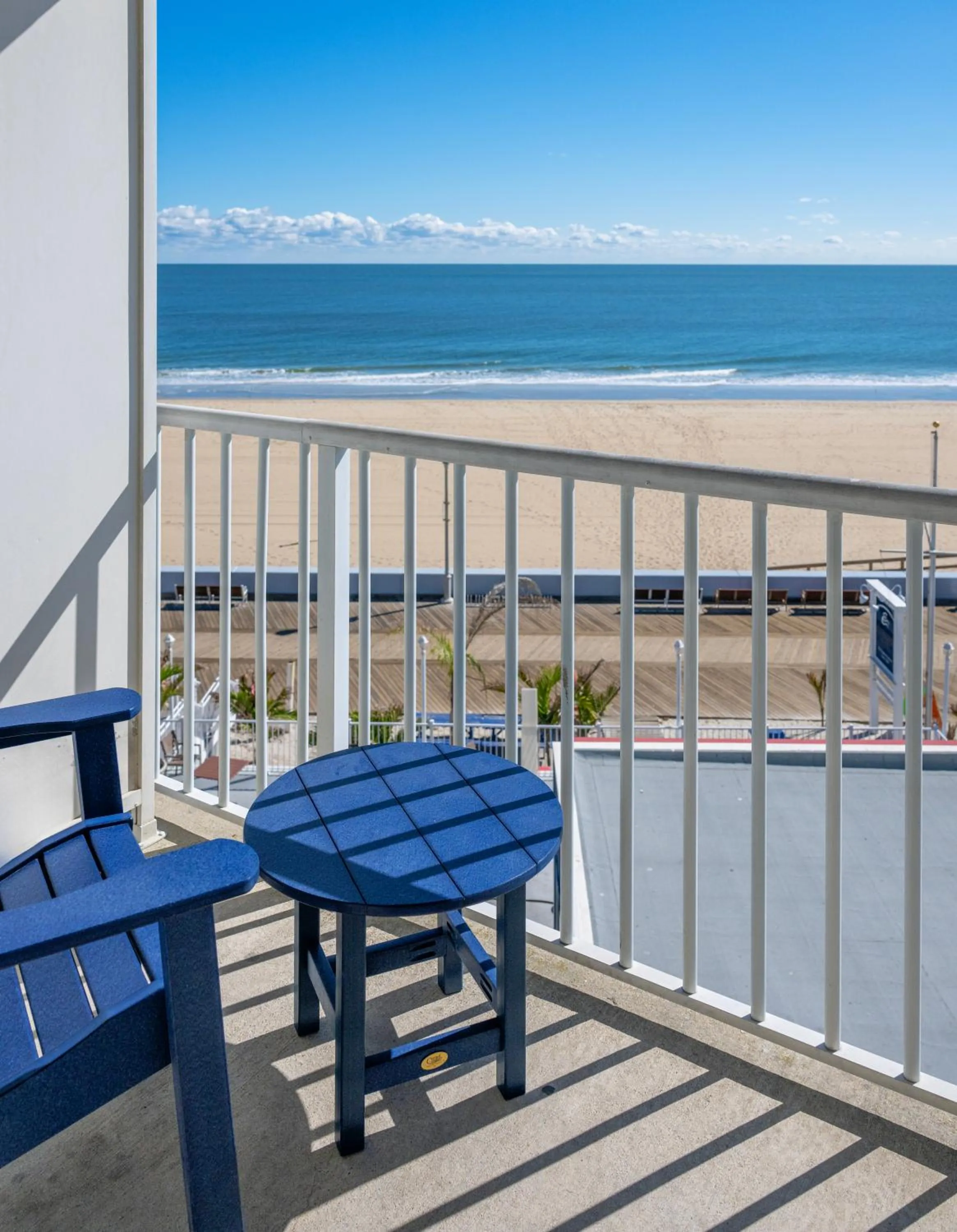 Balcony/Terrace in Commander Hotel & Suites