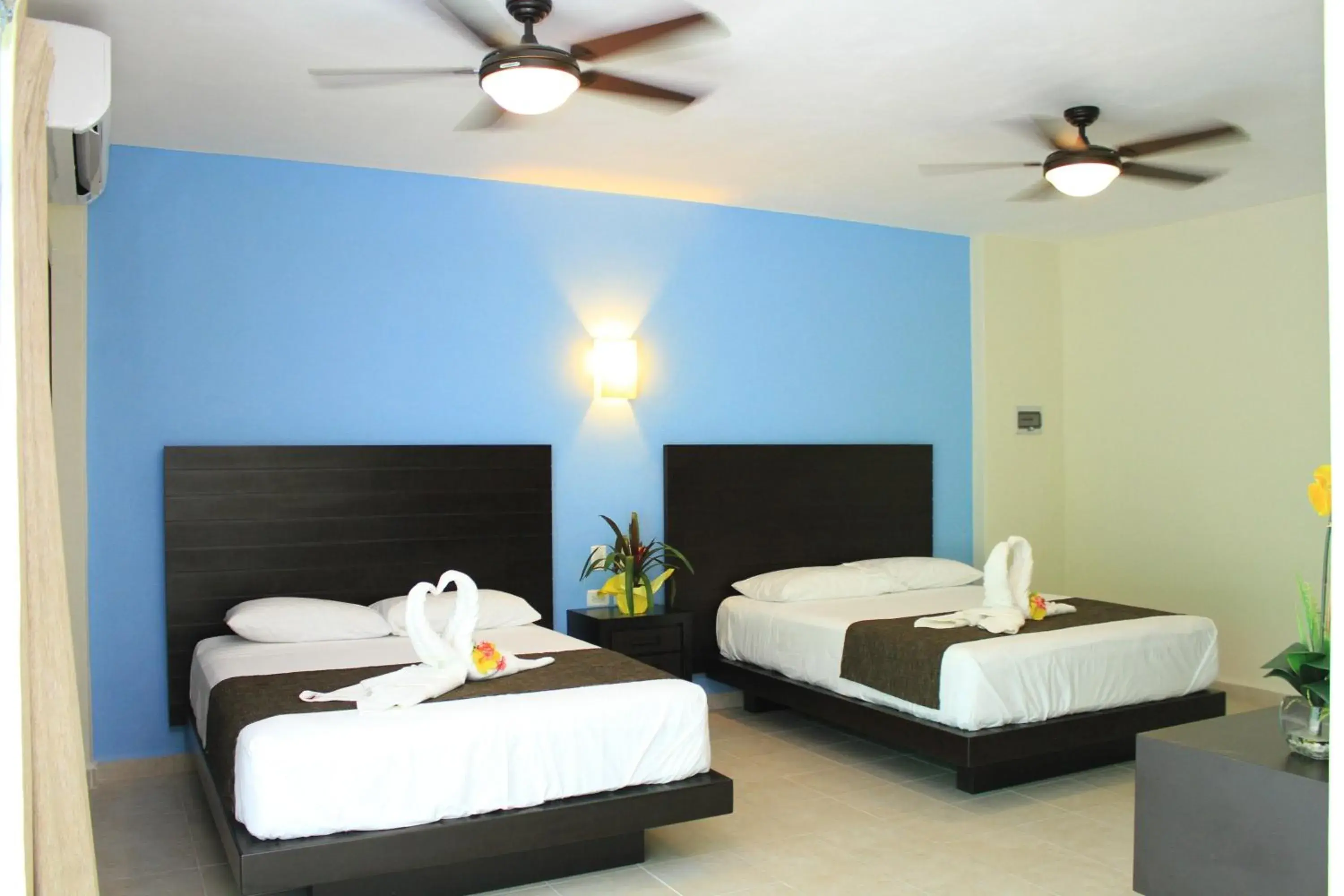 Deluxe Double Room with Two Double Beds in Angelo's Hotel Deluxe Double Room with Two Double Beds in Angelo's Hotel