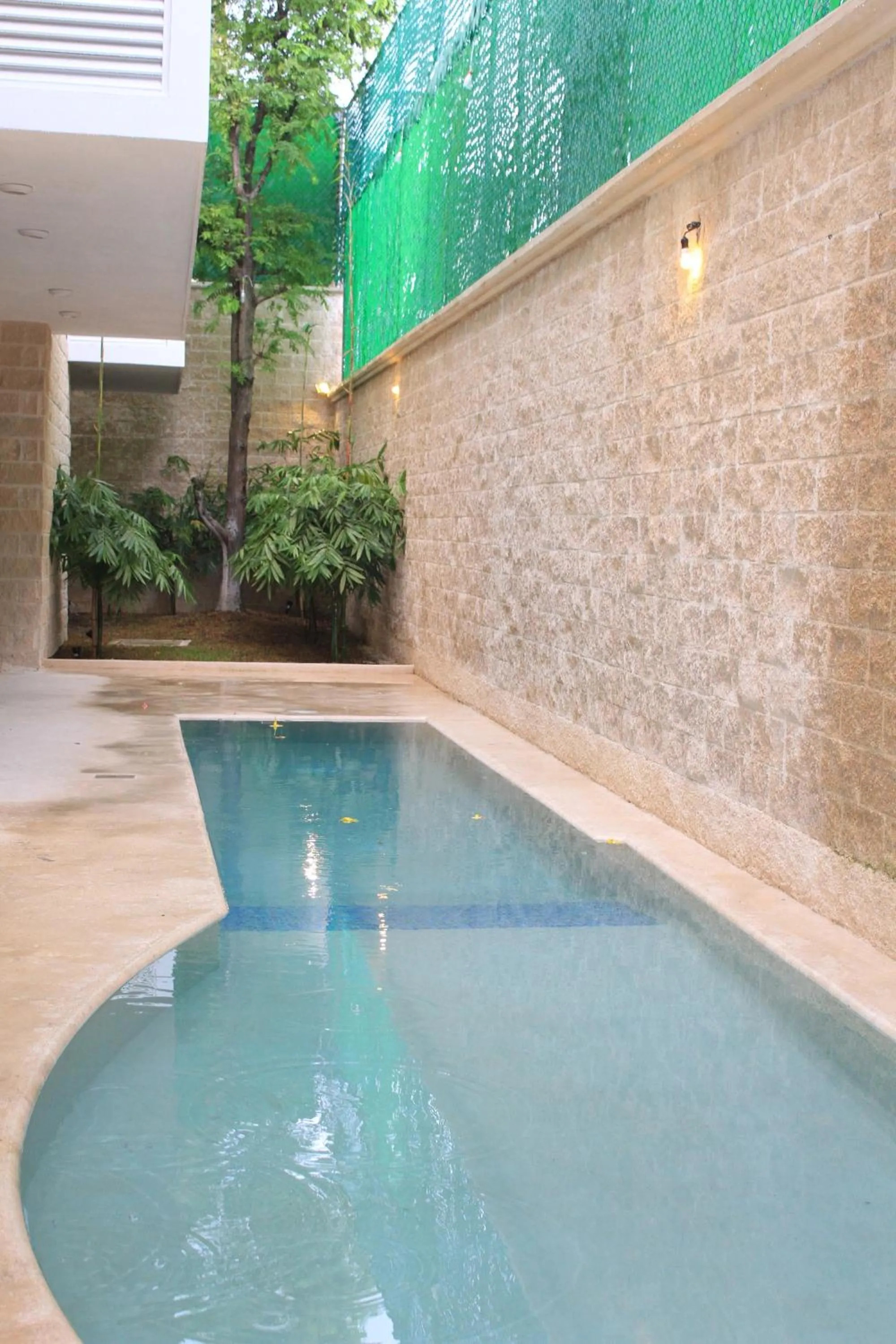Swimming pool in Angelo's Hotel