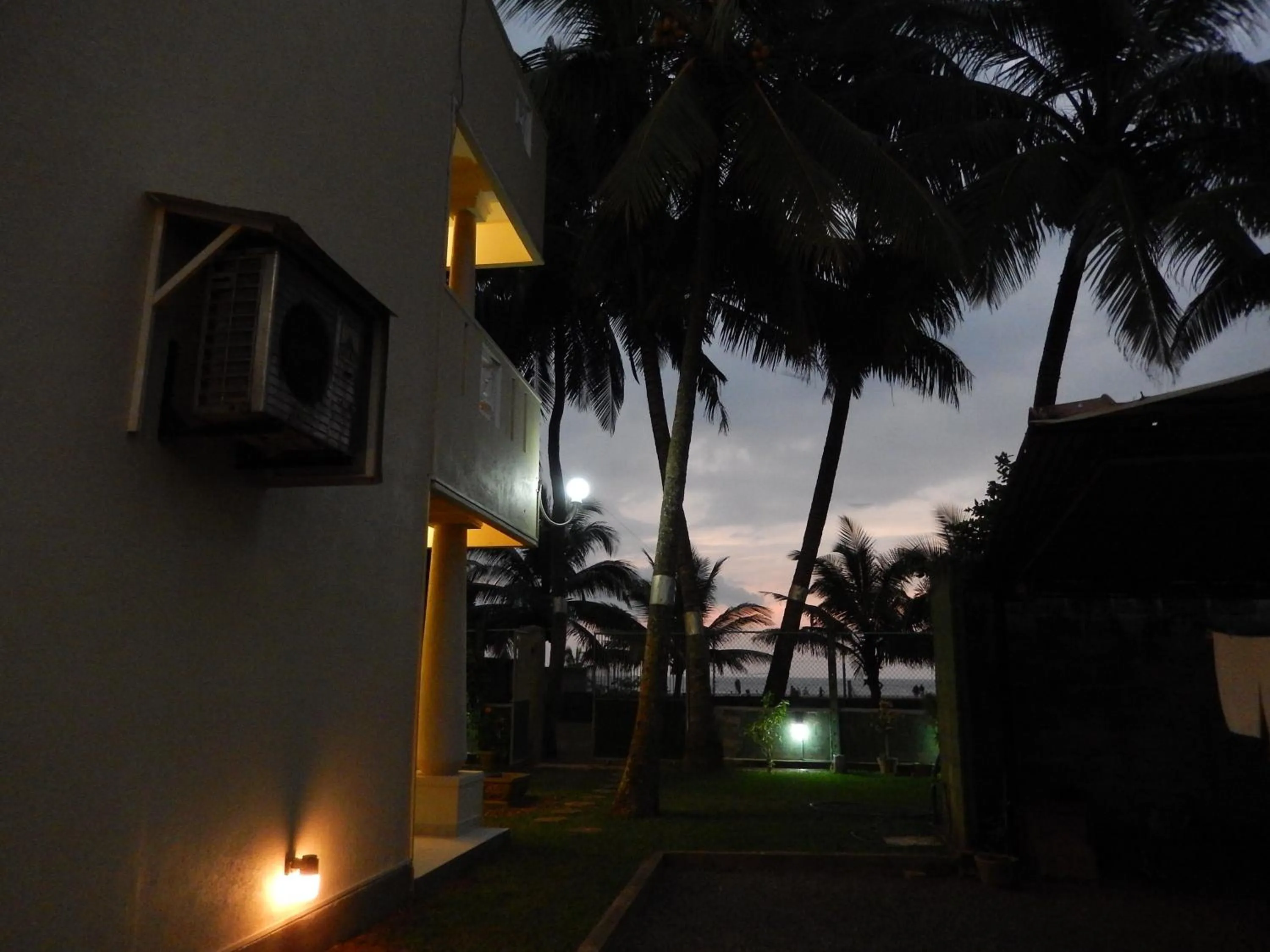 Night in Janishi Residencies