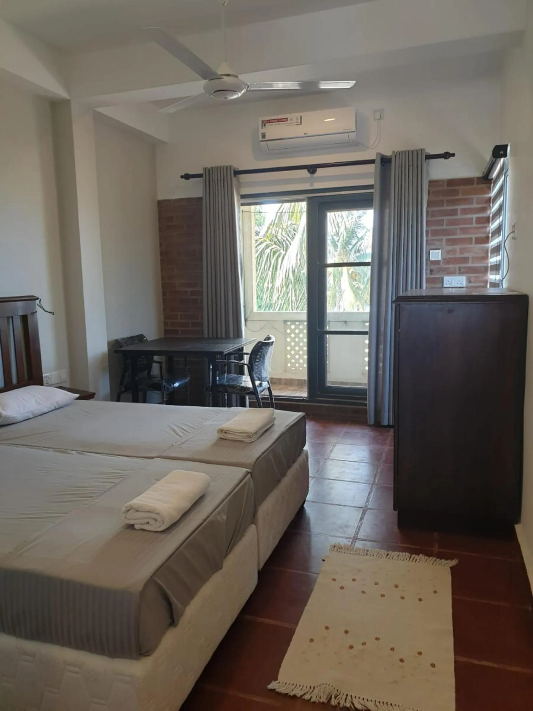 Bedroom, Bed in Janishi Residencies