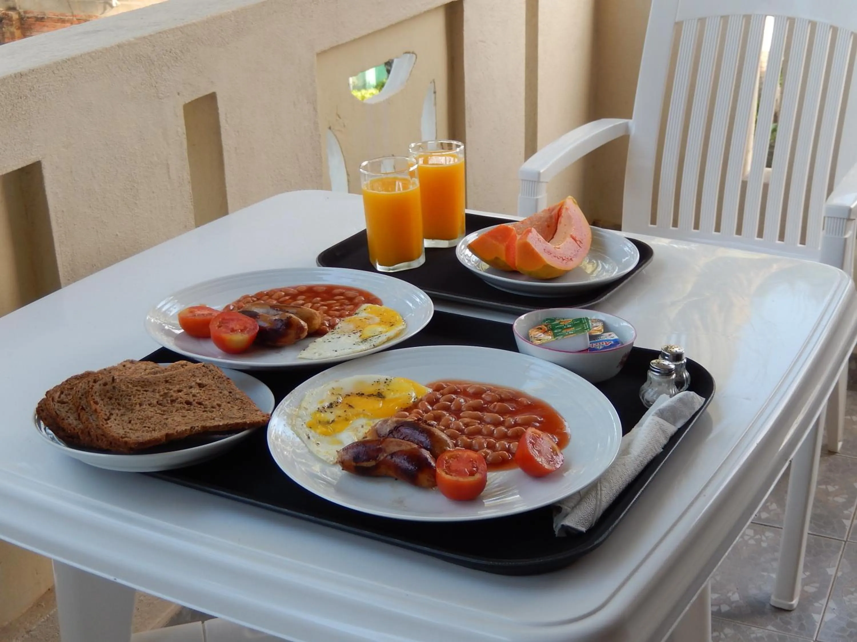 Food in Janishi Residencies