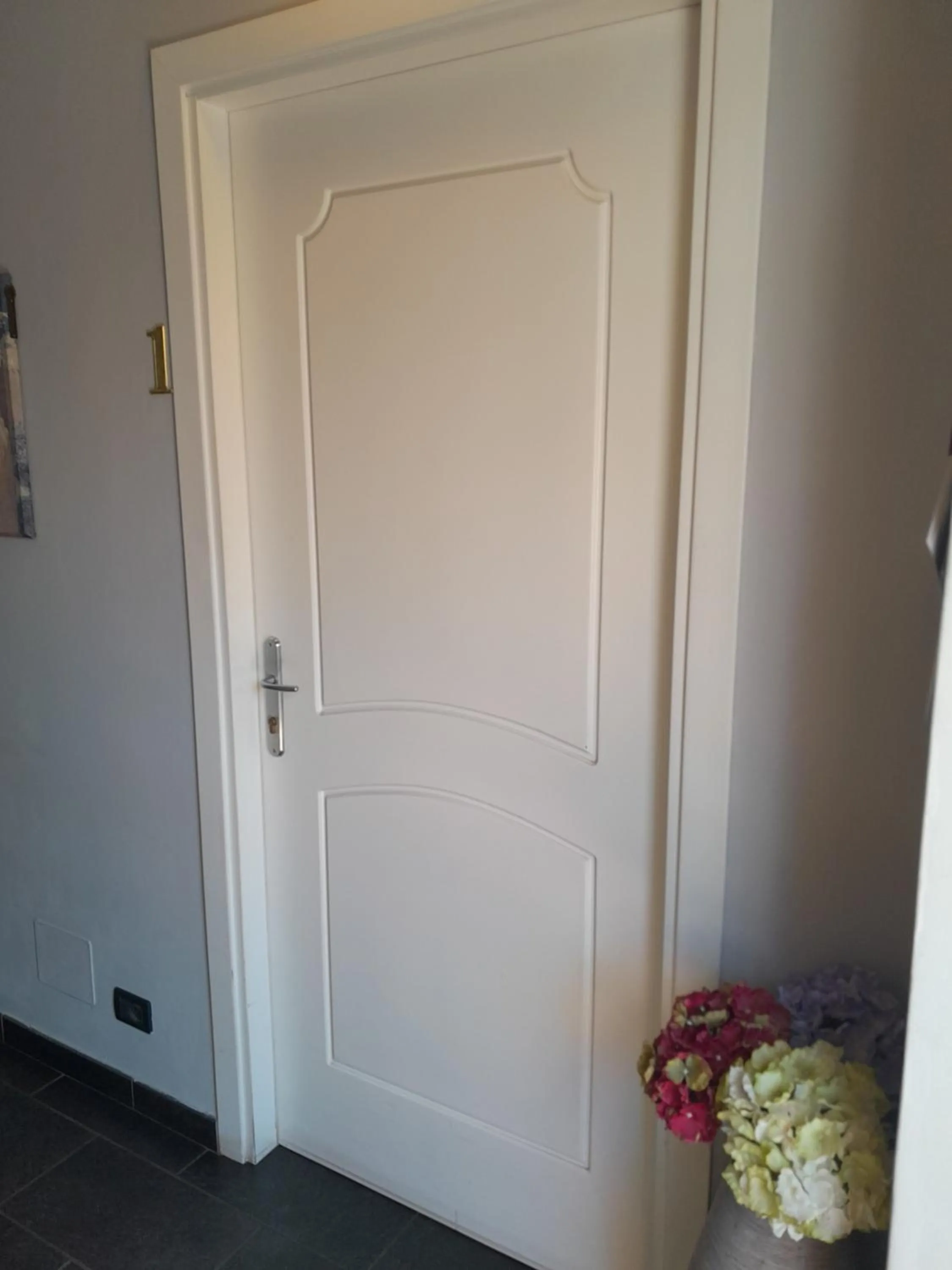 Facade/entrance in "B&B Sans égal", con CAMERE PRIVATE e APPARTAMENTI al PIANO TERRA a Biella