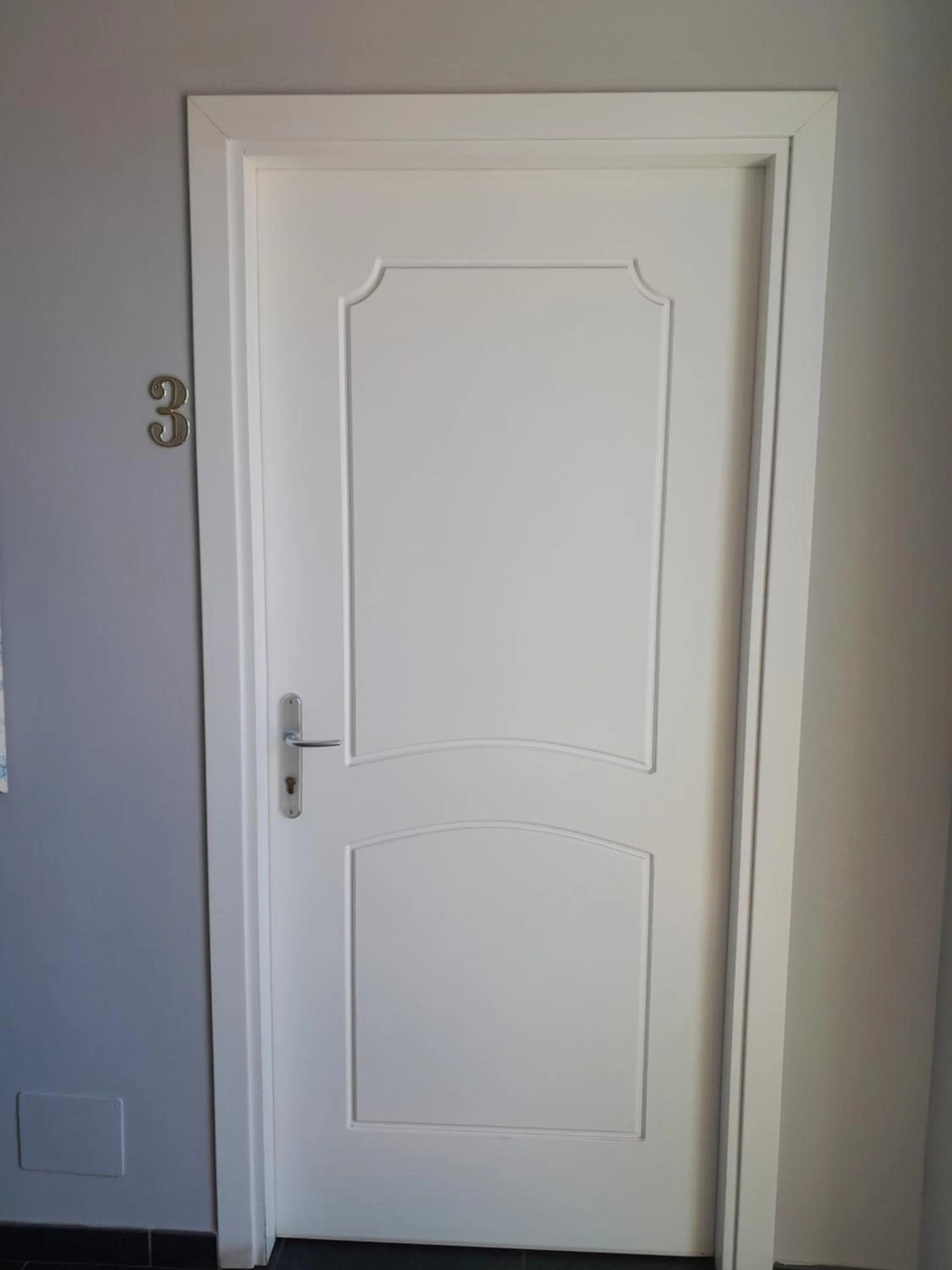 Facade/entrance in "B&B Sans égal", con CAMERE PRIVATE e APPARTAMENTI al PIANO TERRA a Biella