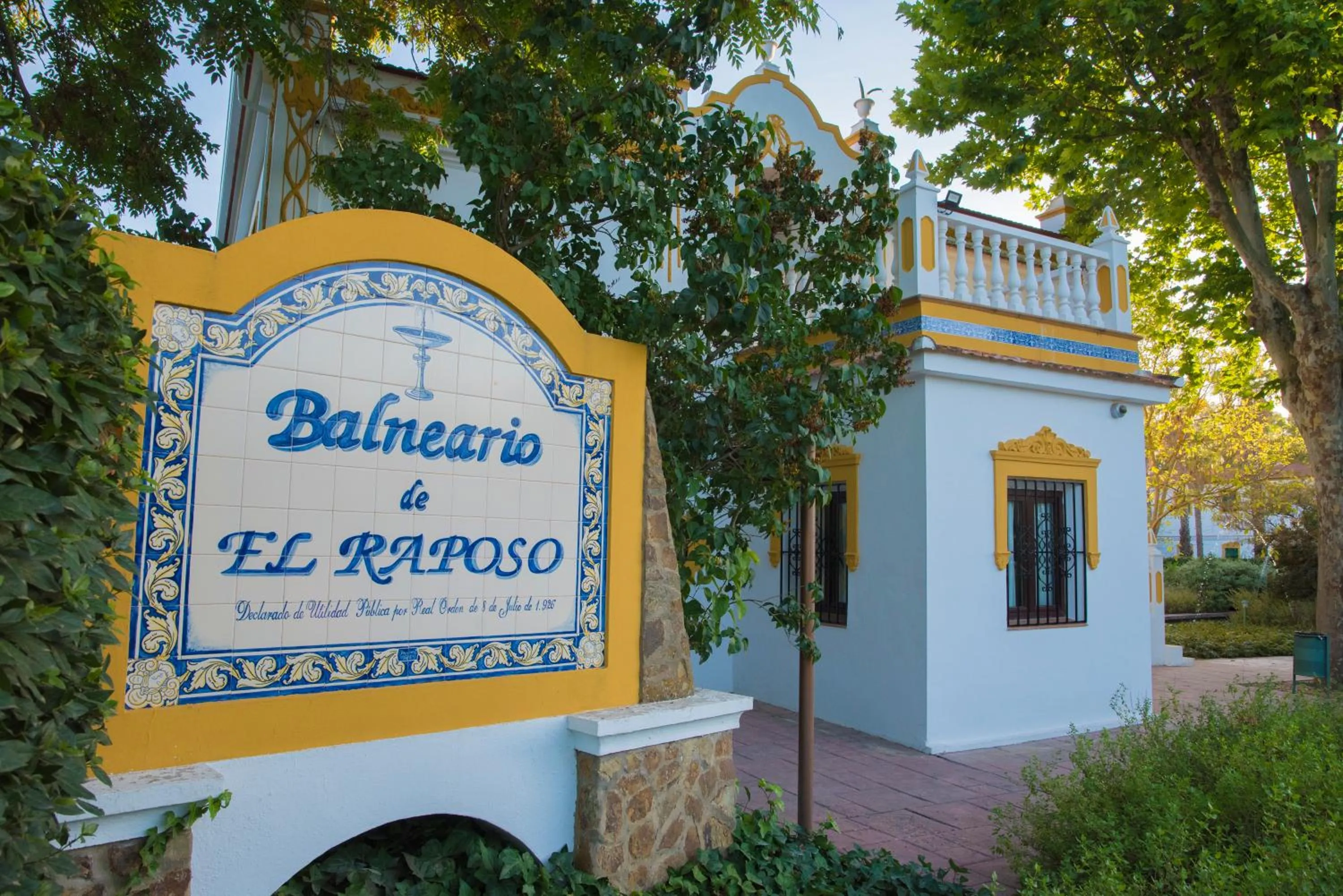 Facade/entrance in Hotel Balneario El Raposo