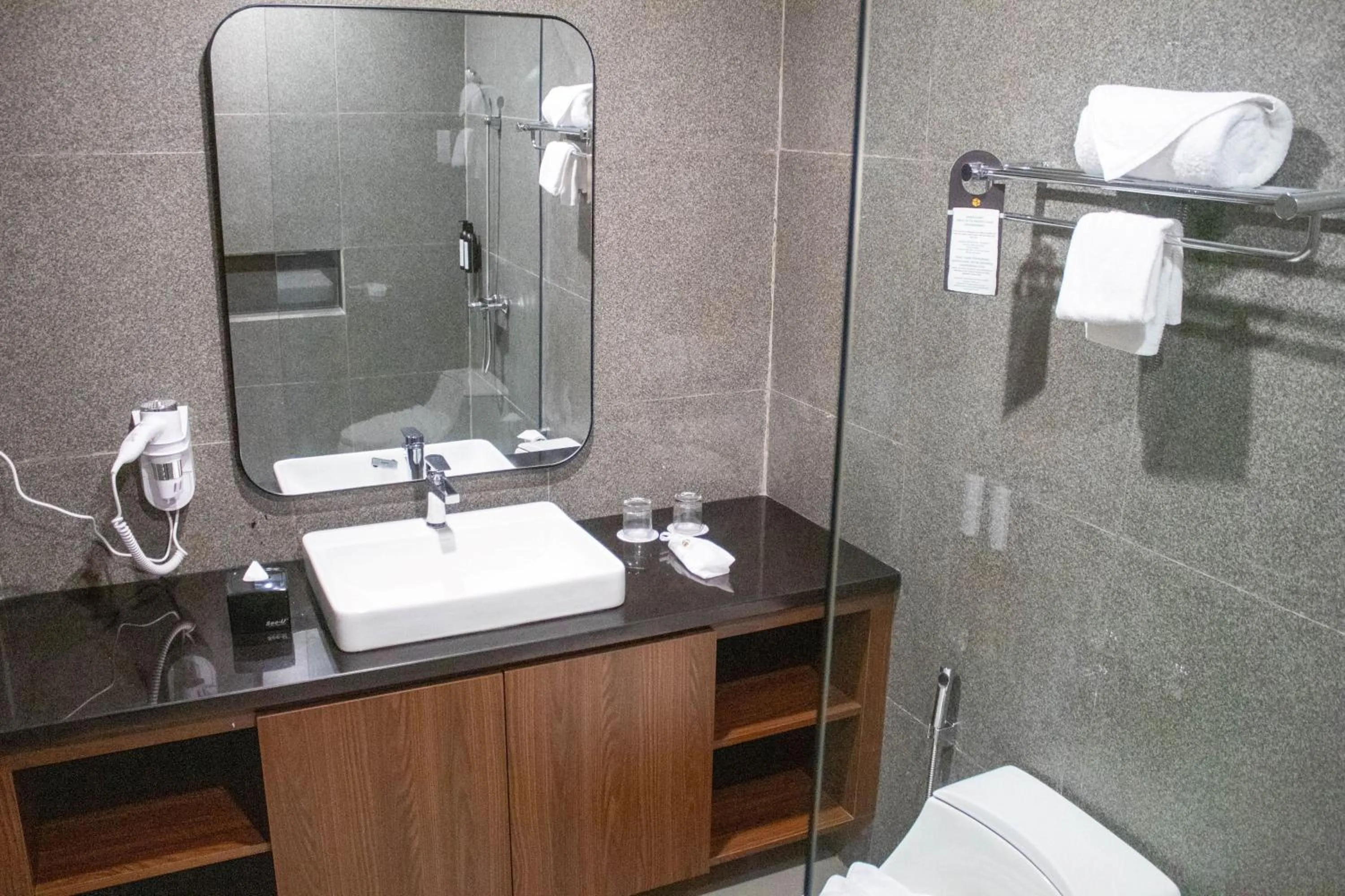 Azana Garden Hill Resort Blora