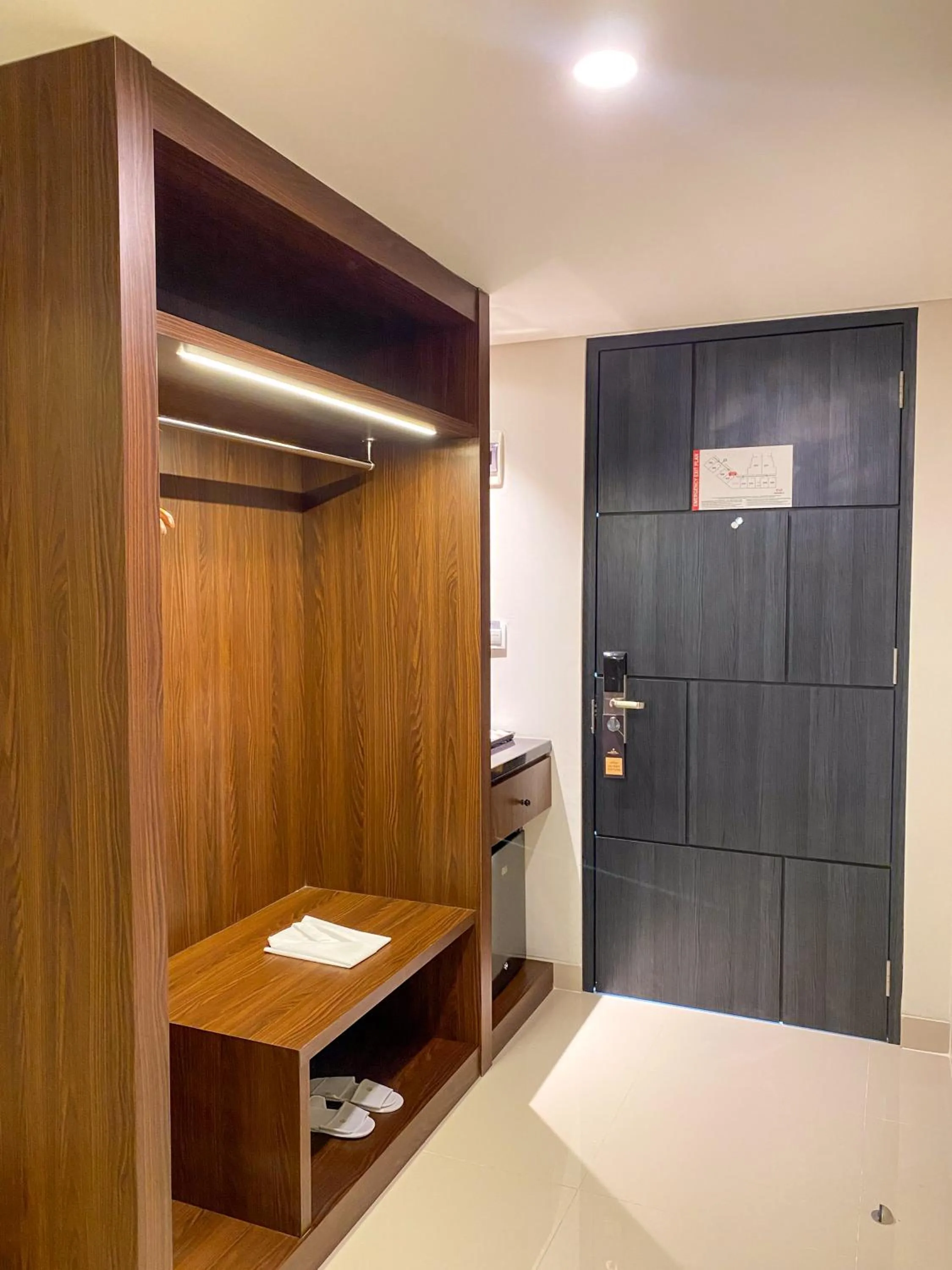 Azana Garden Hill Resort Blora