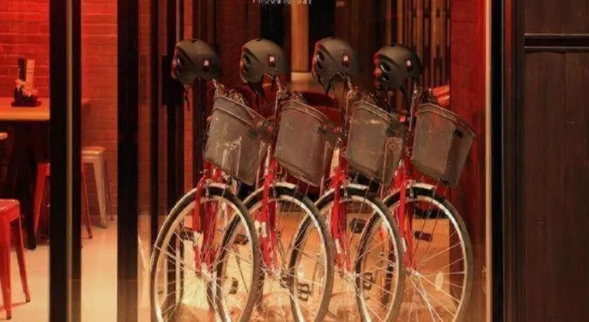 Beijing New World Center Tongpai Hotel