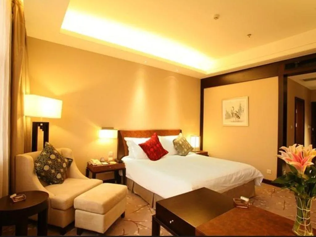 Bed in Jin Jiang Nanjing Hotel