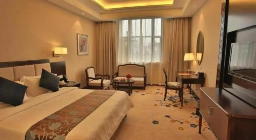 Bed in Jin Jiang Nanjing Hotel