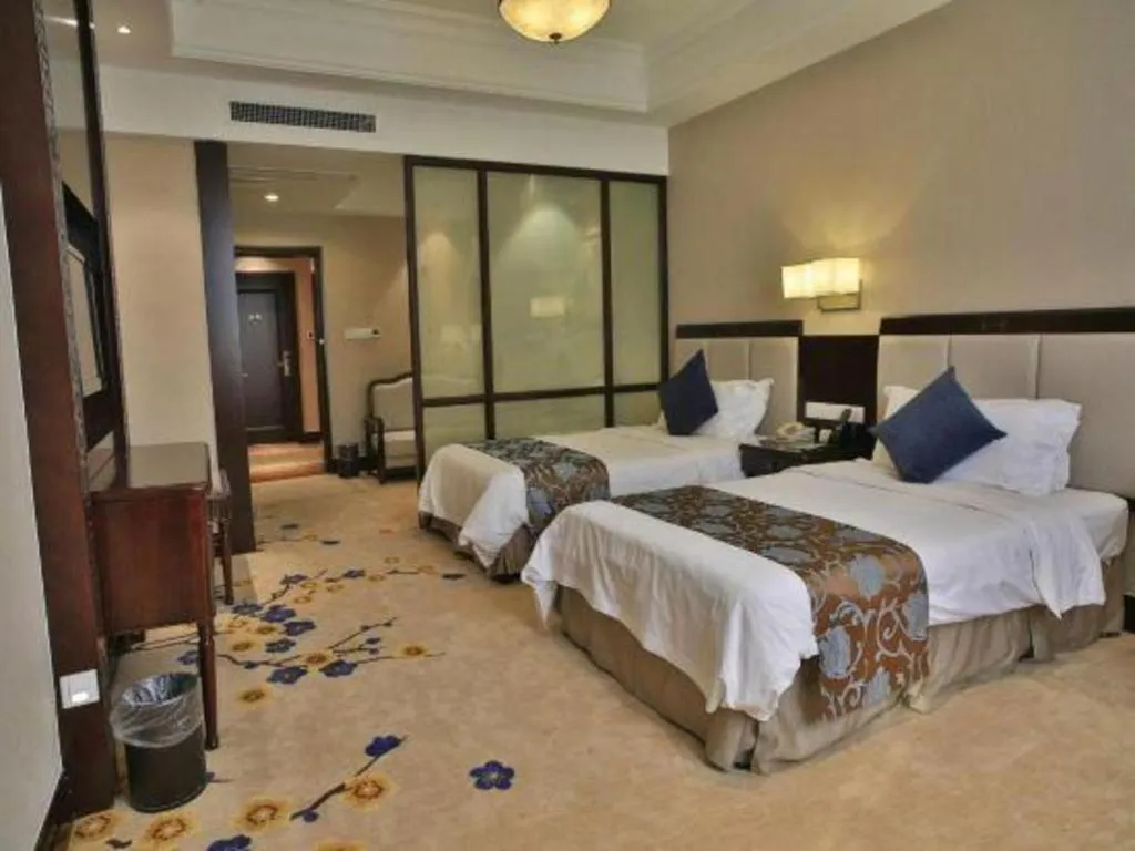 Bed in Jin Jiang Nanjing Hotel