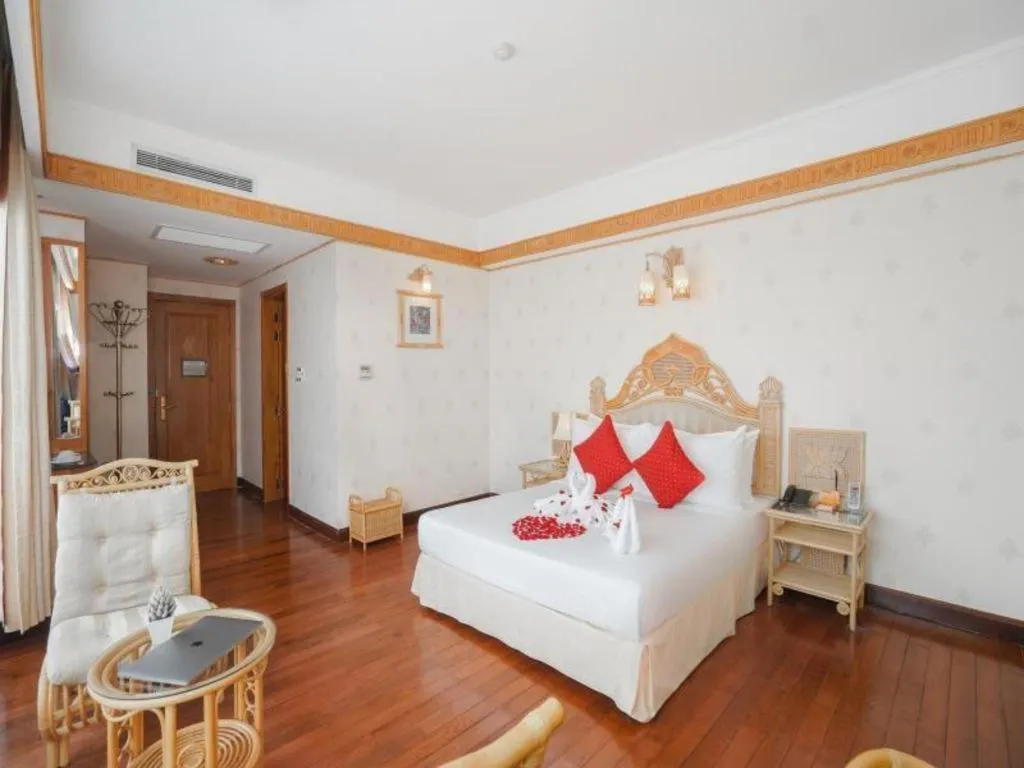 Bed in Senriver Hotel