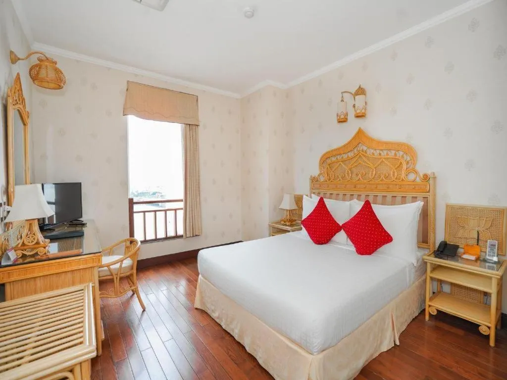 Bed in Senriver Hotel