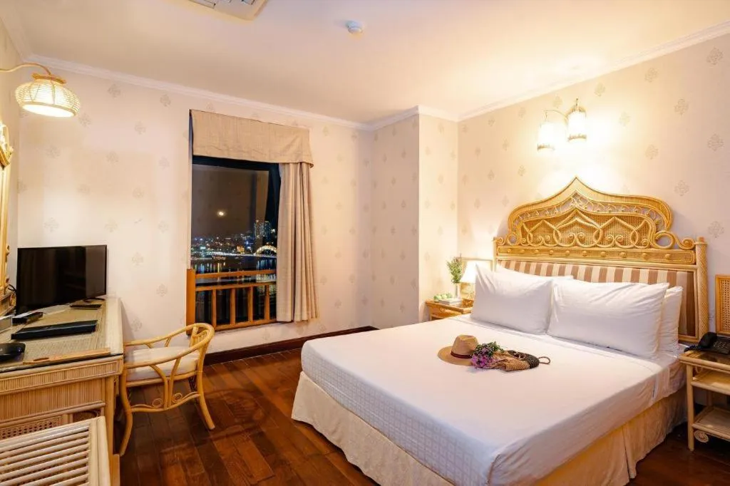 Bed in Senriver Hotel