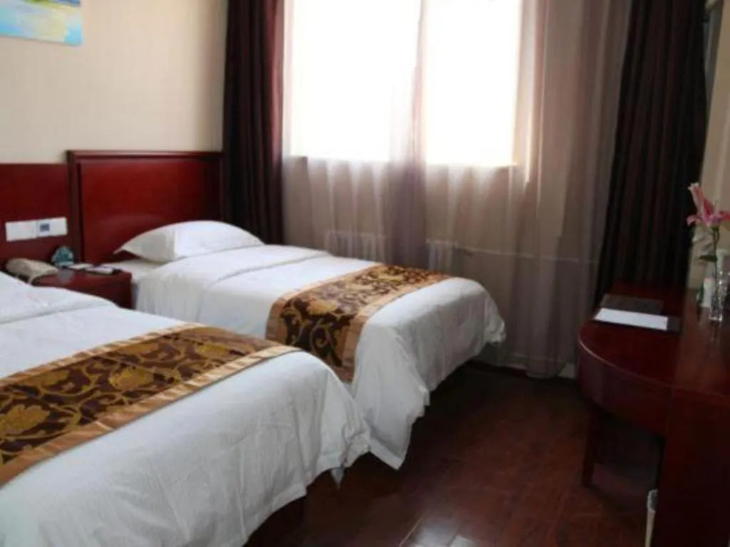 Bed in GreenTree Alliance Beijing Tiantan DonGMEn Hotel