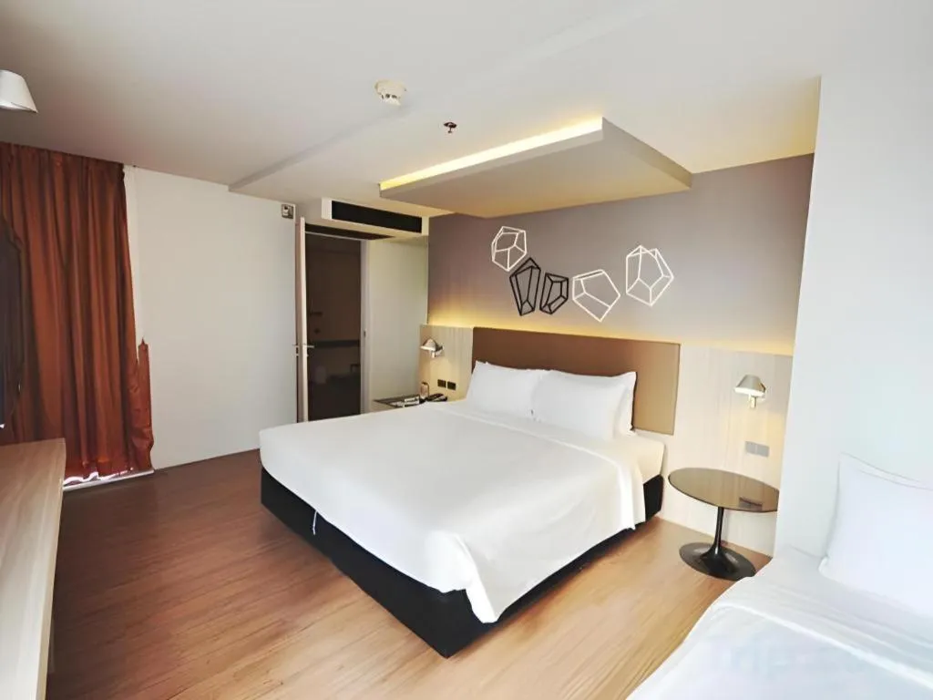 Bed in The Heritage Silom Hotel