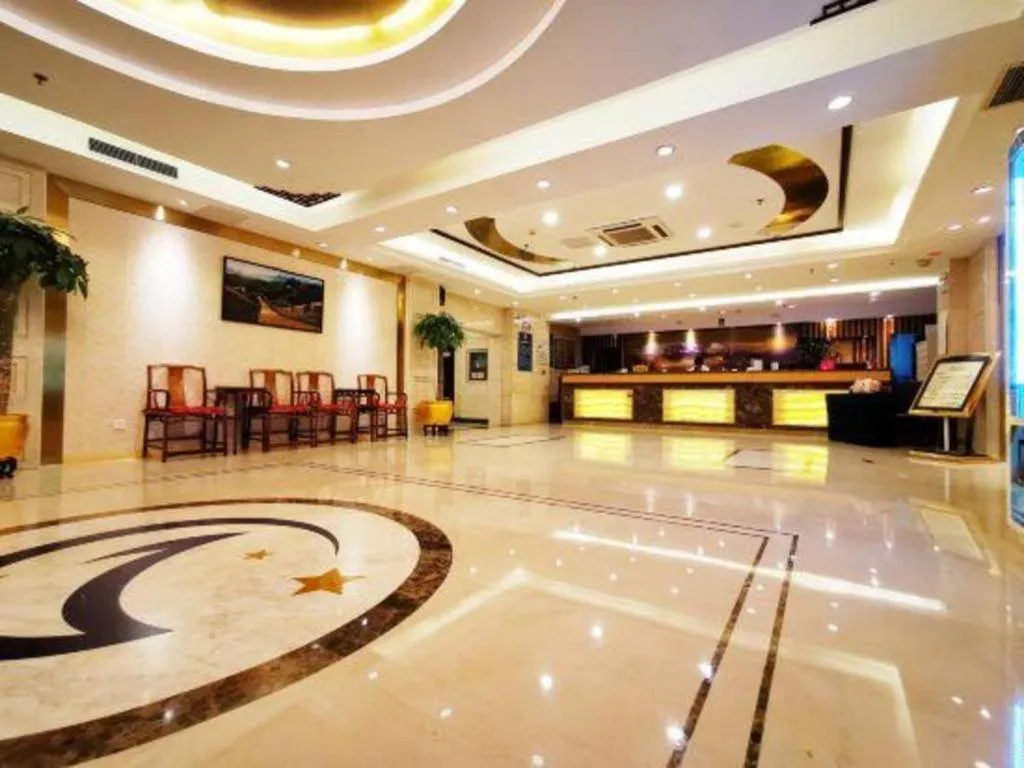 Starmoon Hotel