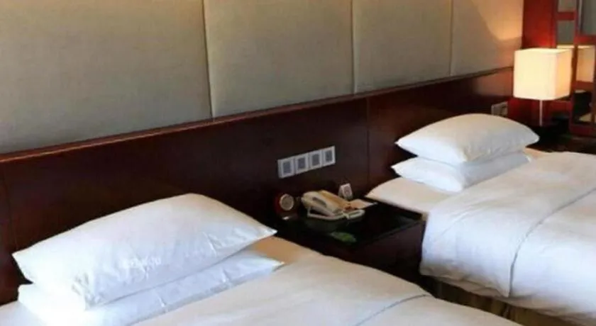 Bed in Grand Metropark Hotel Chongqing