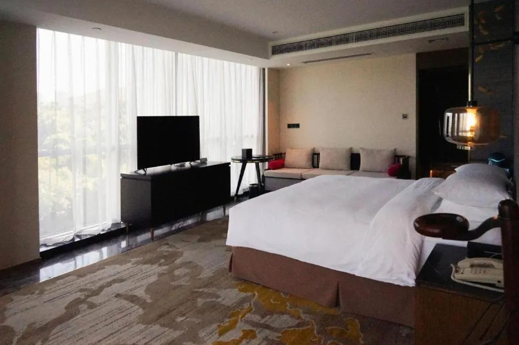 Bed in Grand Metropark Hotel Chongqing