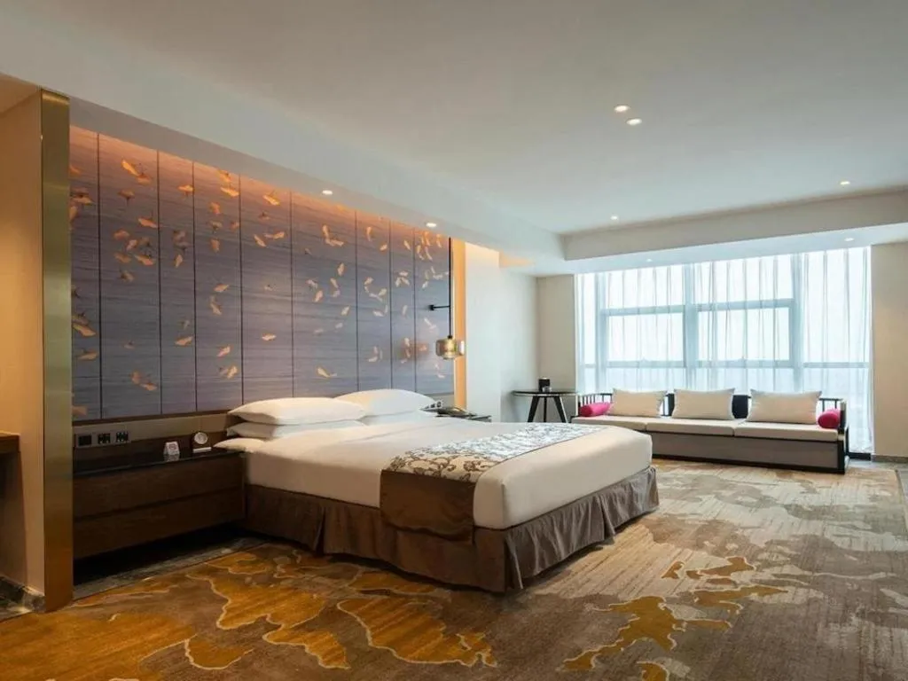 Bed in Grand Metropark Hotel Chongqing