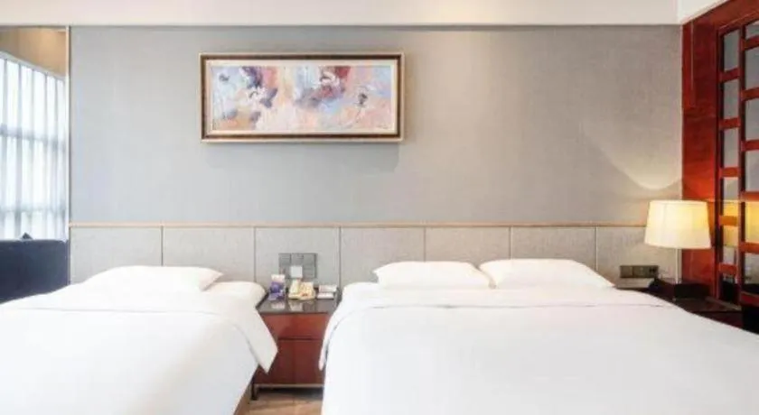 Bed in Grand Metropark Hotel Chongqing