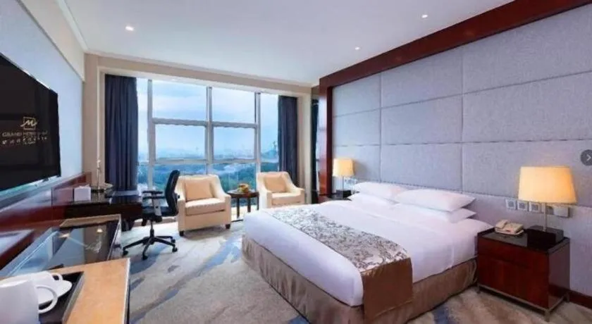 Bed in Grand Metropark Hotel Chongqing