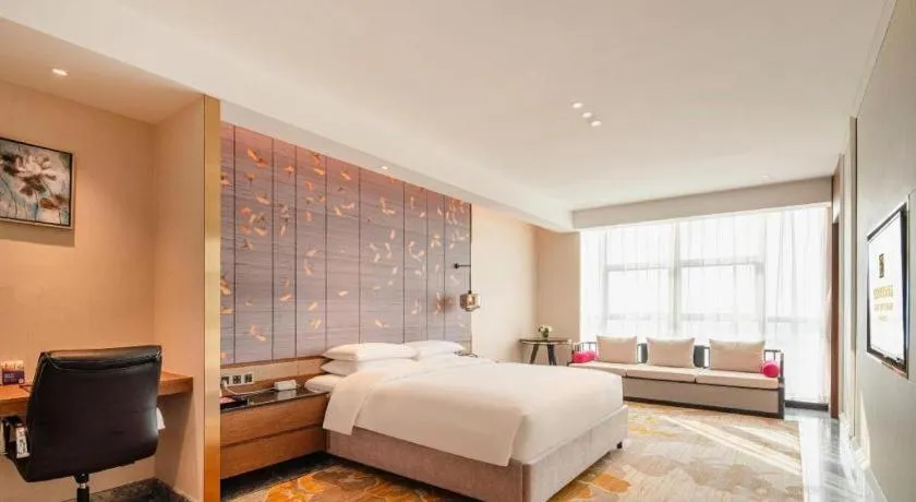 Bed in Grand Metropark Hotel Chongqing