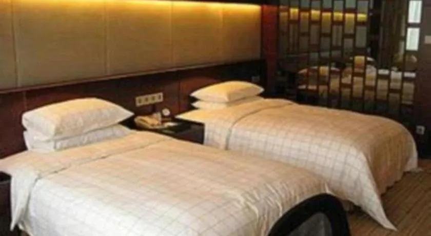 Bed in Grand Metropark Hotel Chongqing