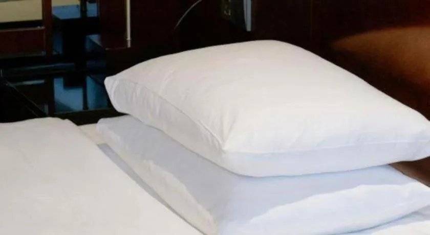 Bed in Grand Metropark Hotel Chongqing