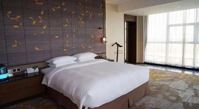Bed in Grand Metropark Hotel Chongqing